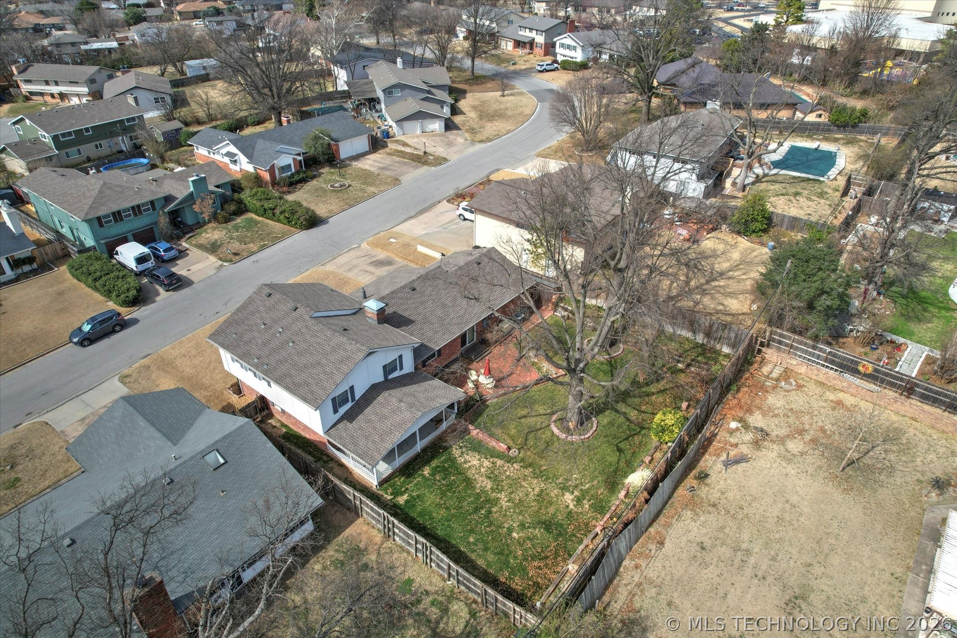 3755 S Braden Avenue Property Photo 22