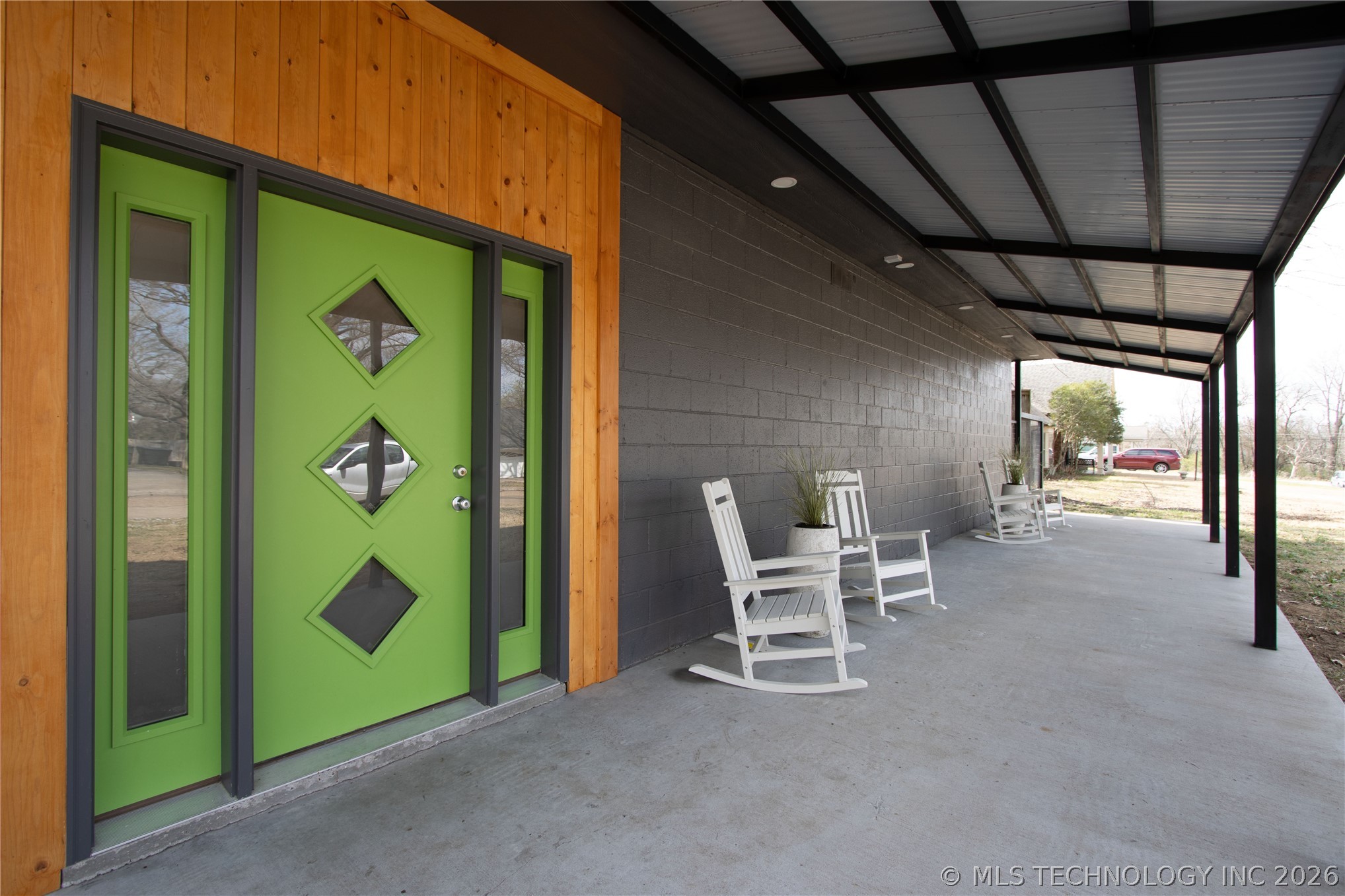 4701 Howard Street Property Photo 2