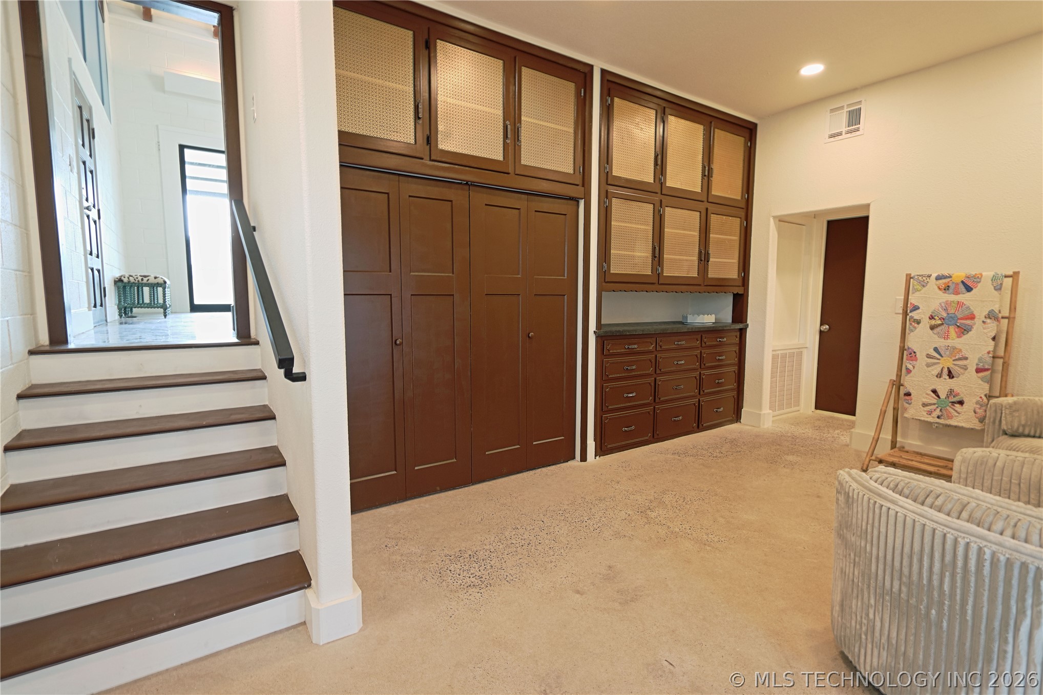 4701 Howard Street Property Photo 5