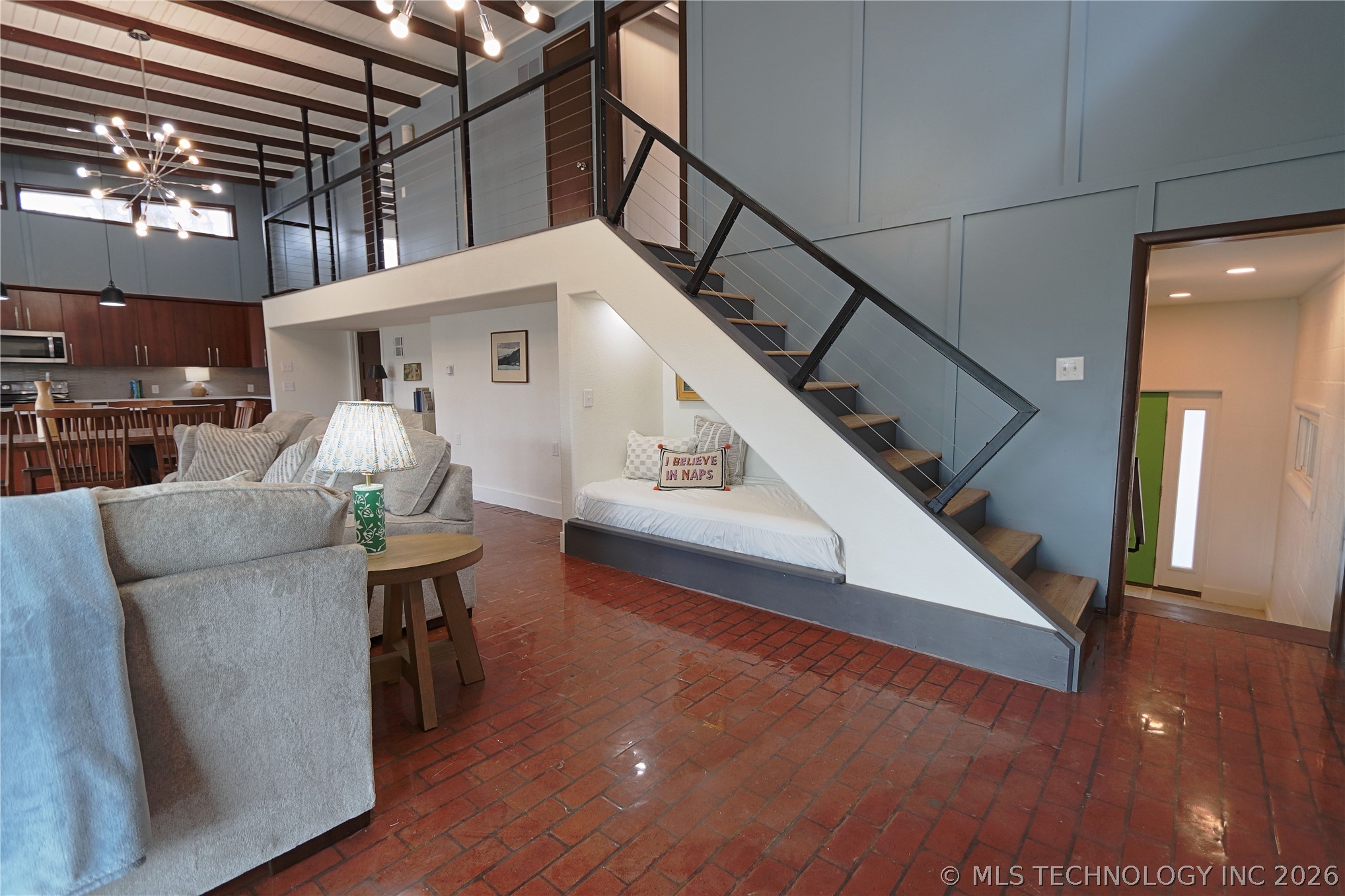 4701 Howard Street Property Photo 7