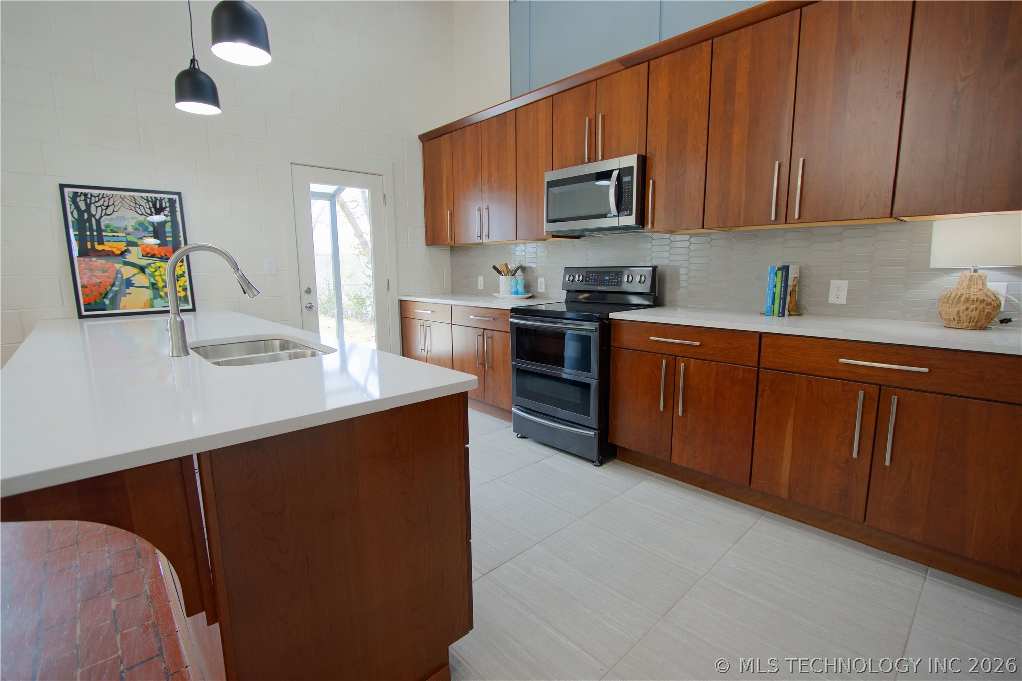 4701 Howard Street Property Photo 10