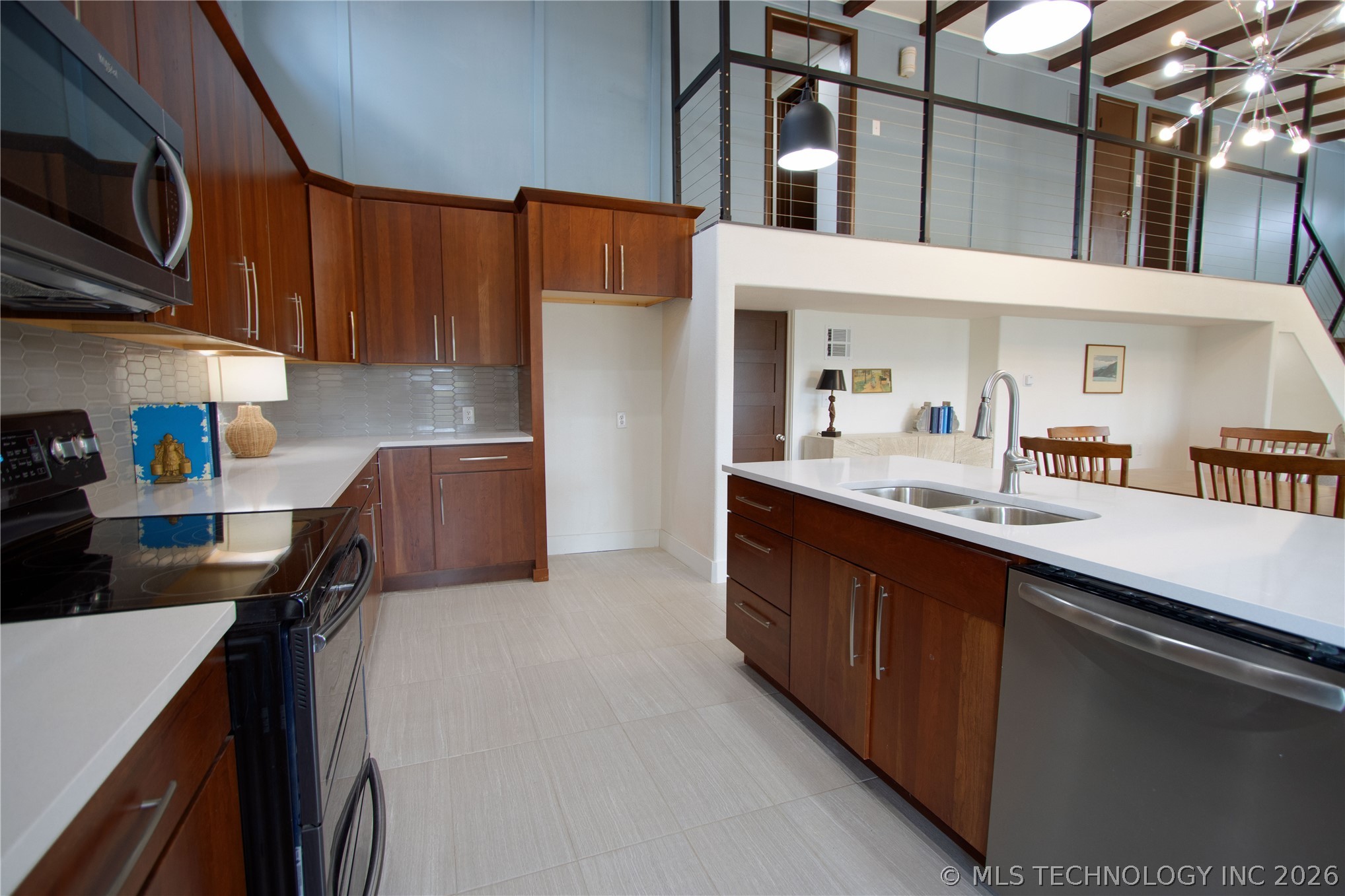 4701 Howard Street Property Photo 12
