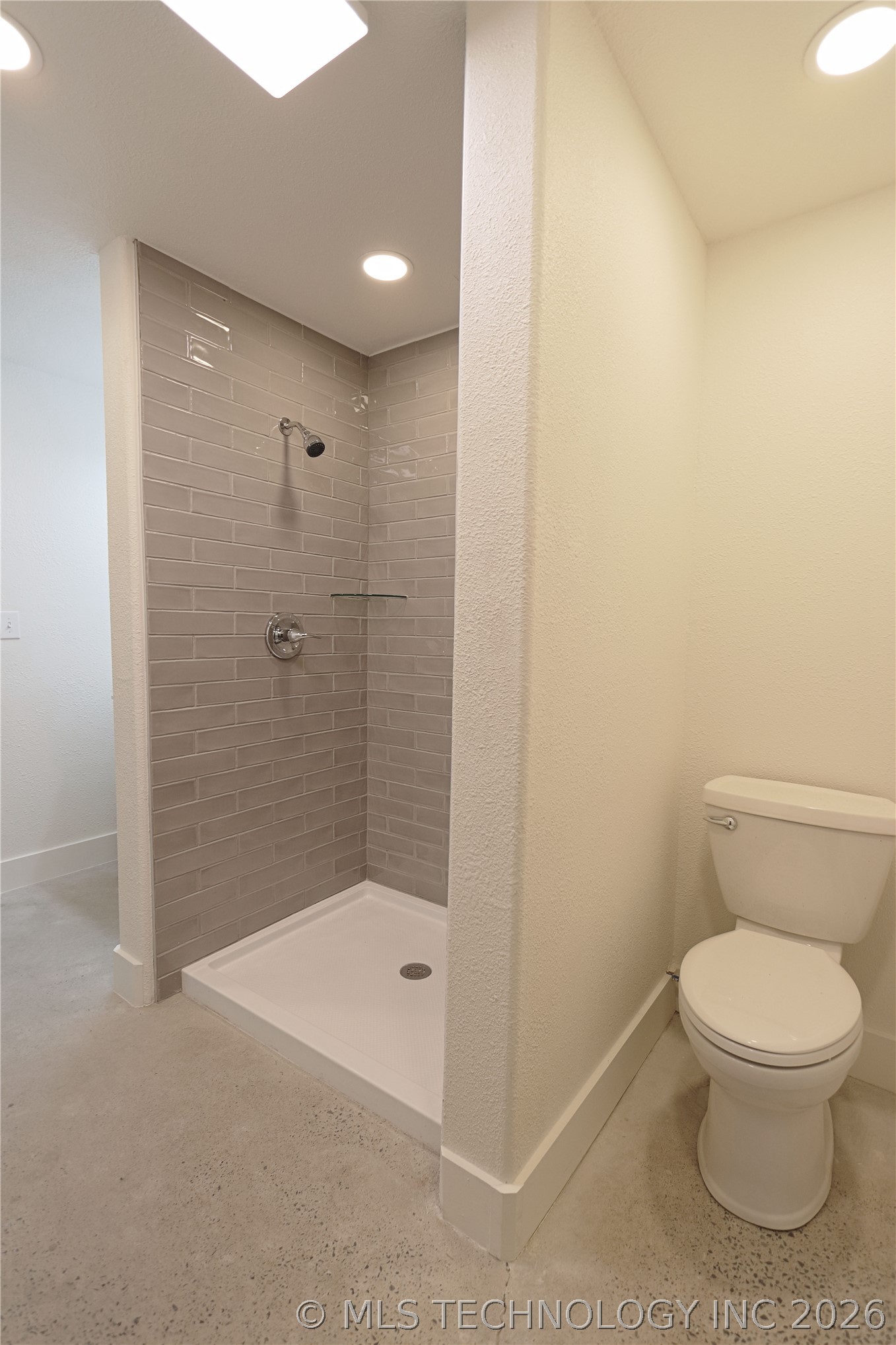 4701 Howard Street Property Photo 16