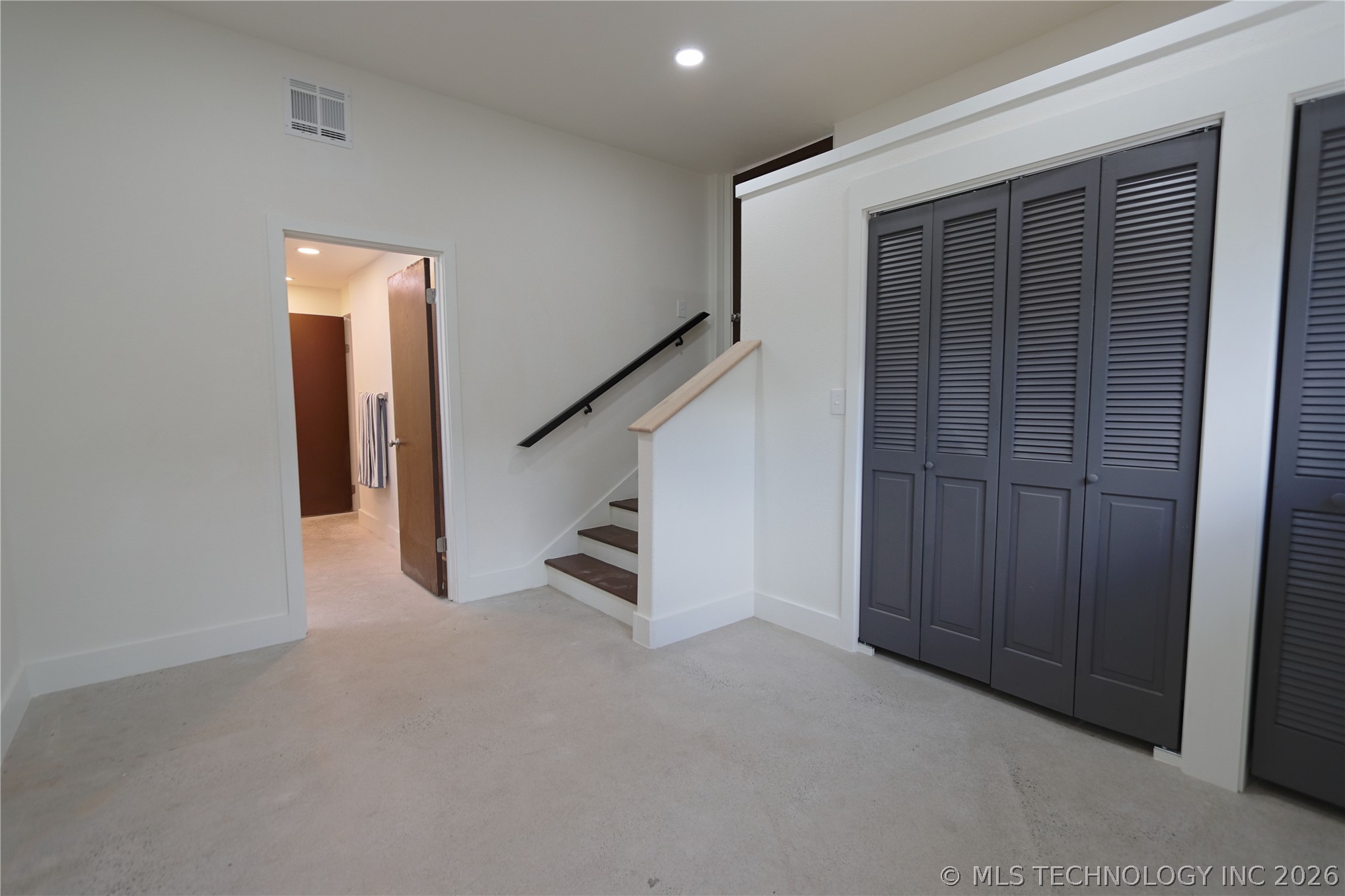4701 Howard Street Property Photo 28