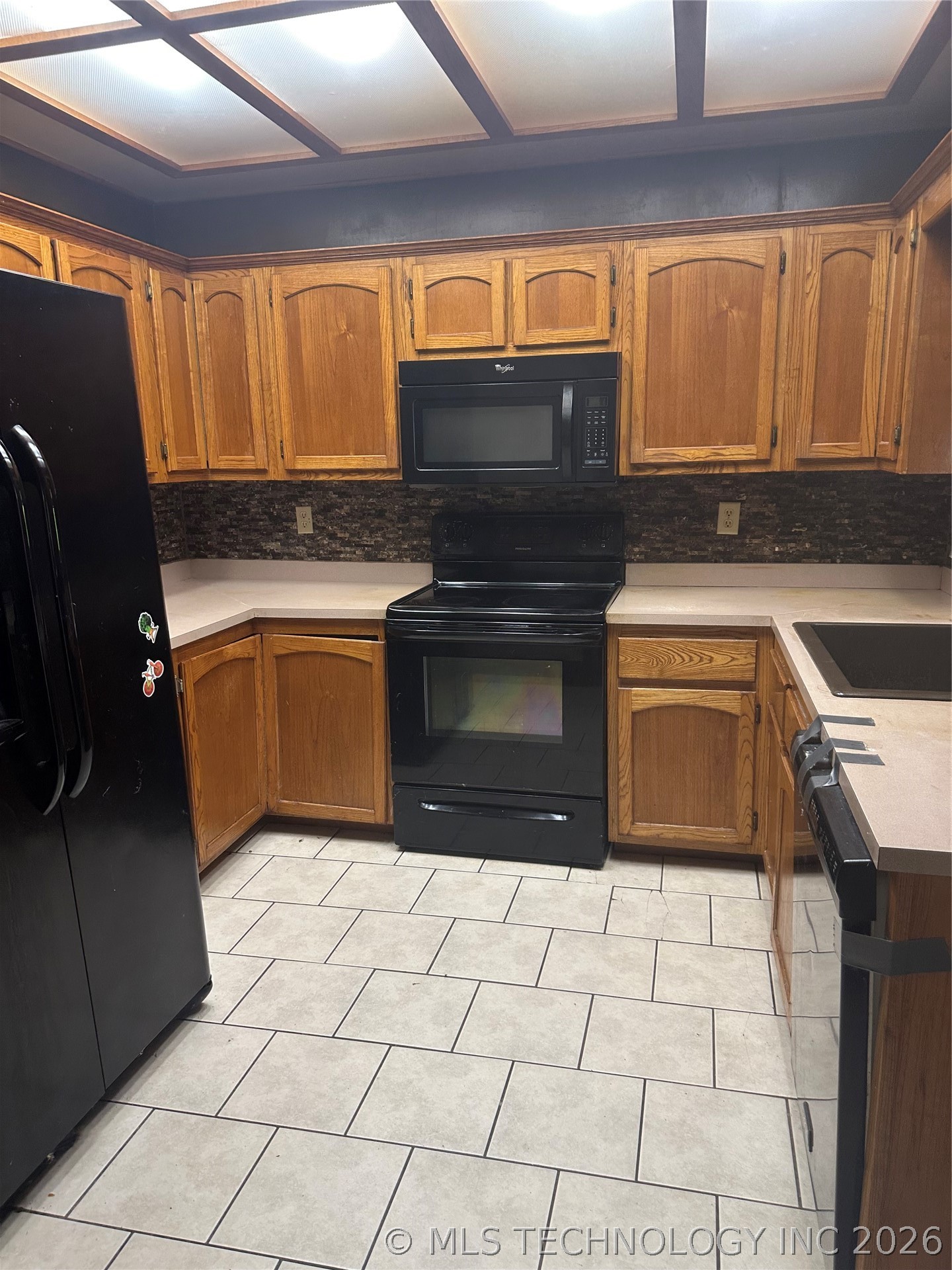 512 W Franklin Property Photo 5