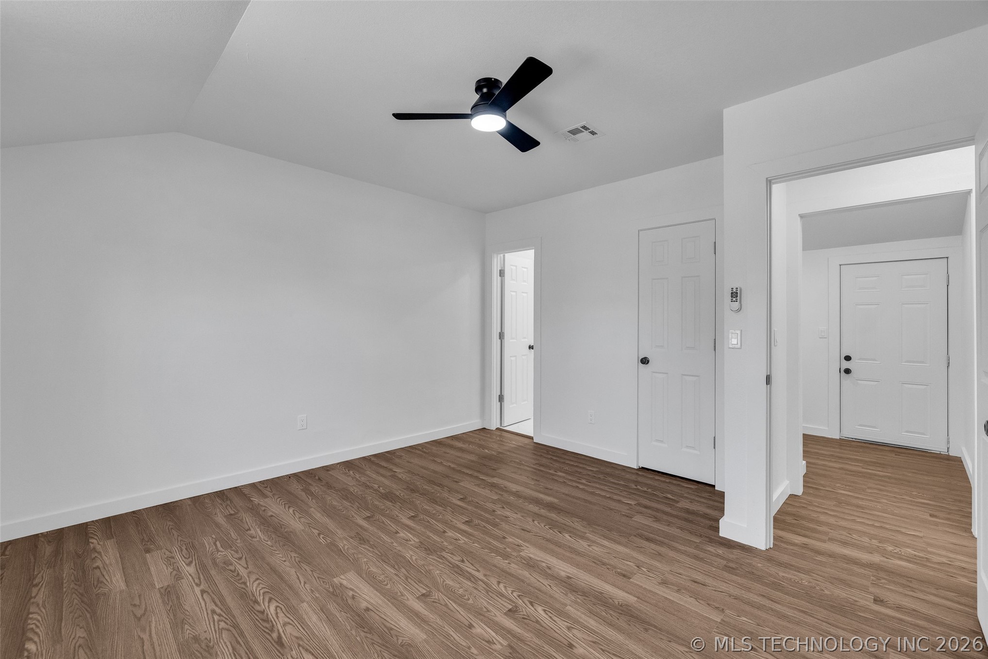 1645 N College Avenue Property Photo 29