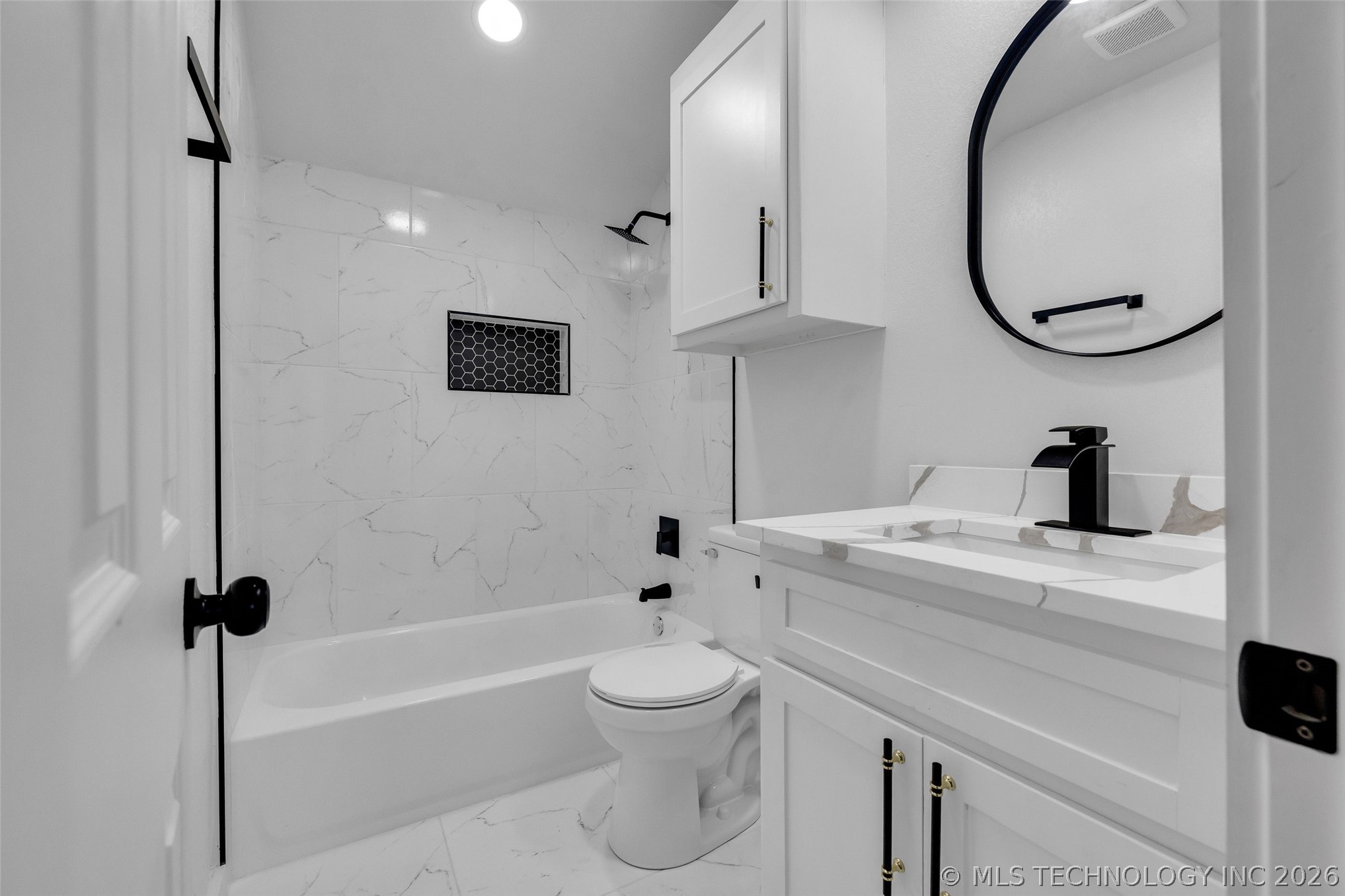 1645 N College Avenue Property Photo 32
