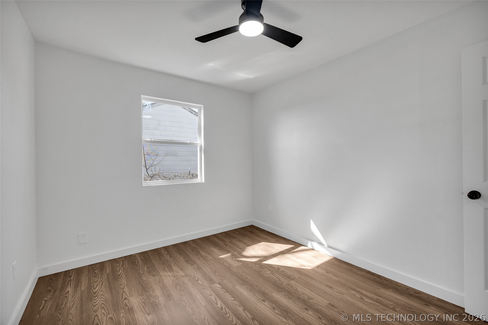 1645 N College Avenue Property Photo 36