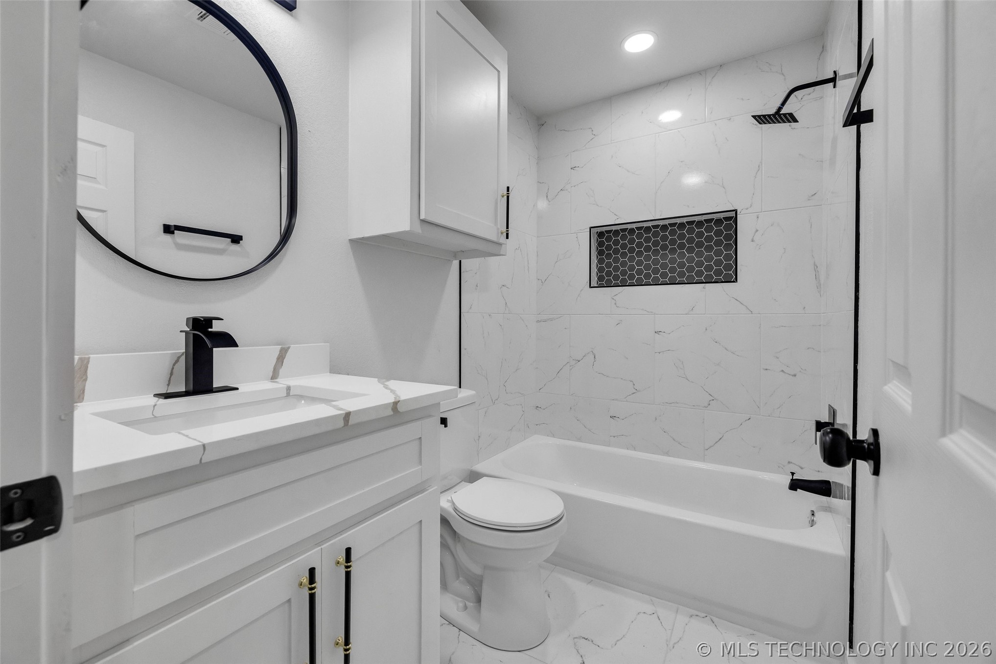 1645 N College Avenue Property Photo 37