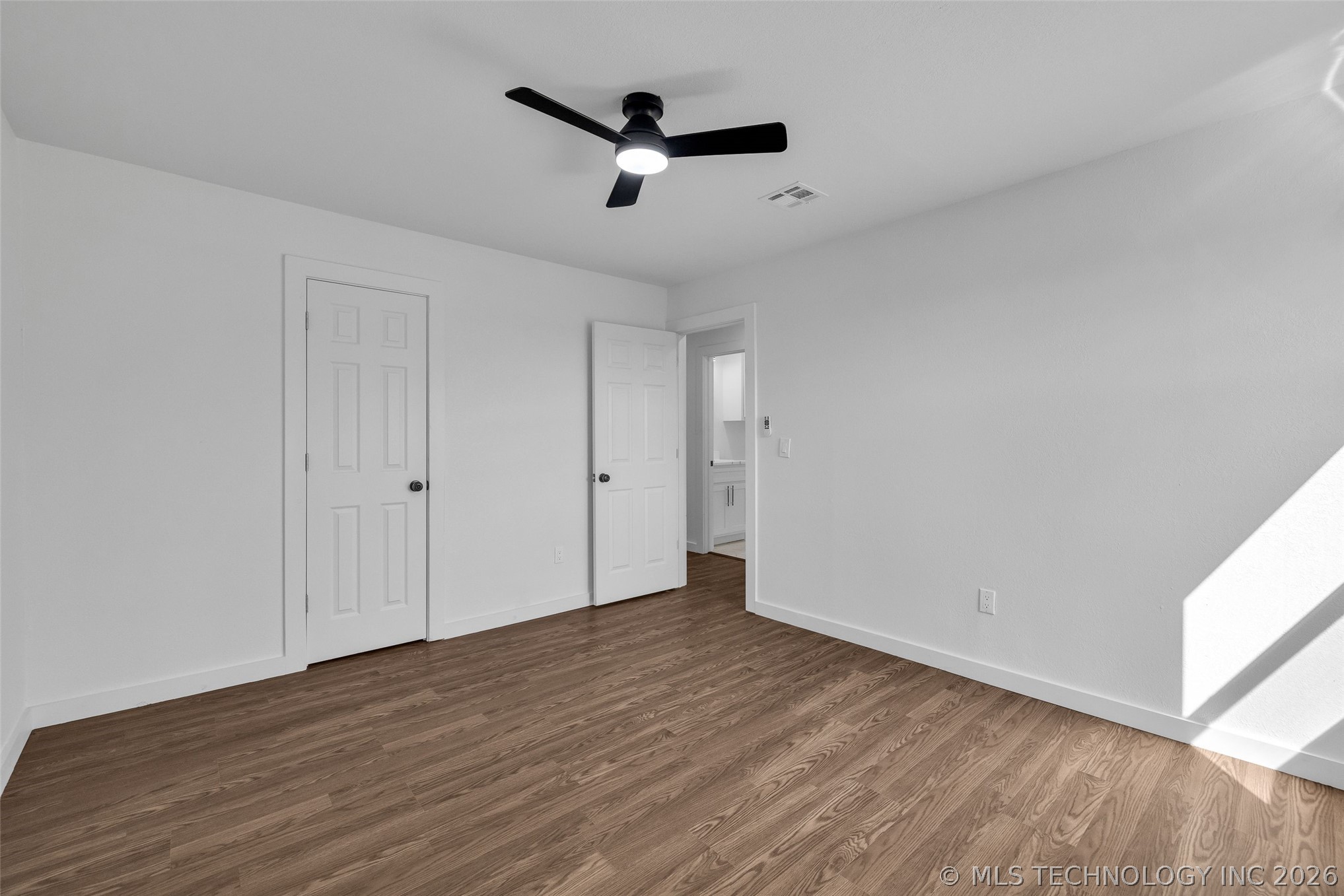 1645 N College Avenue Property Photo 40