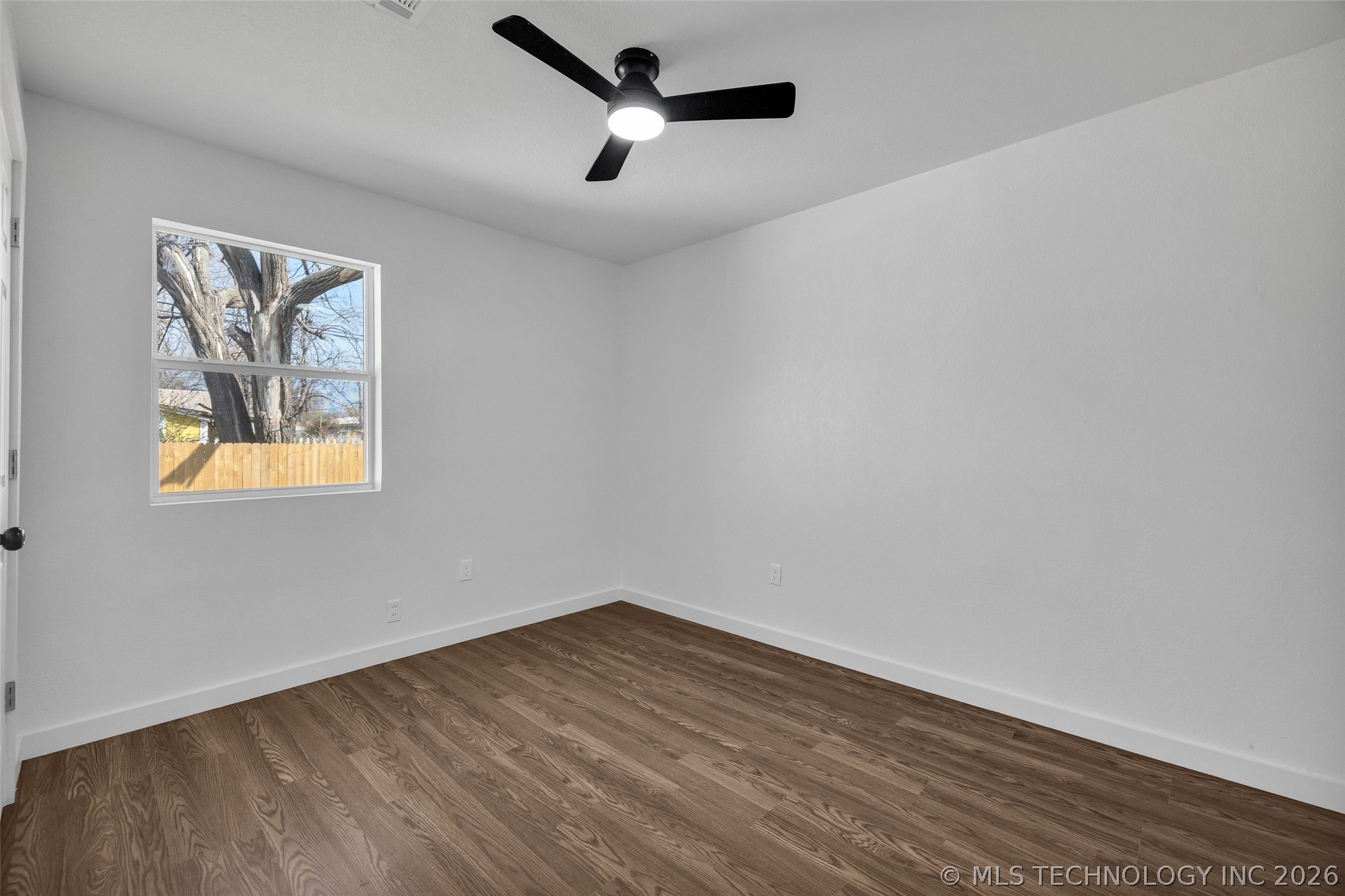 1645 N College Avenue Property Photo 42