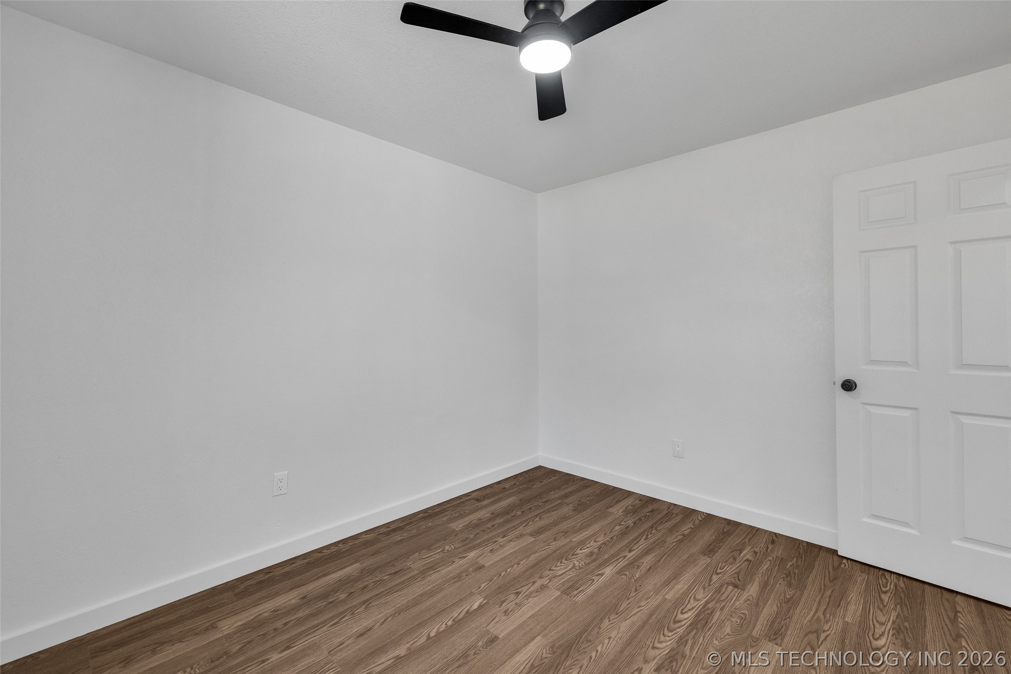1645 N College Avenue Property Photo 45