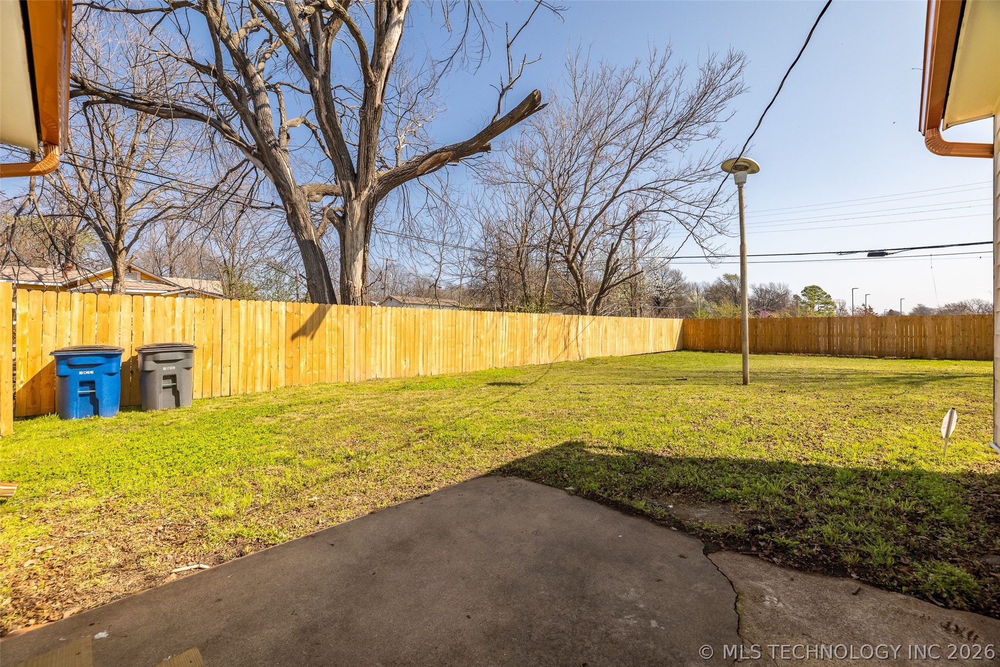 1645 N College Avenue Property Photo 48