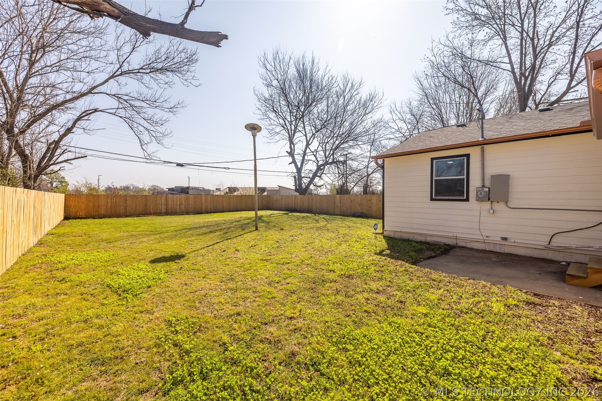 1645 N College Avenue Property Photo 49
