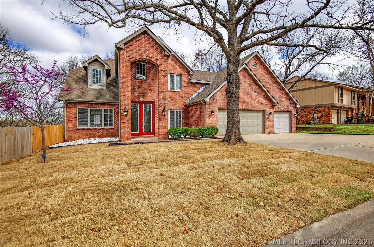 618 Kenwood Drive Property Photo 1