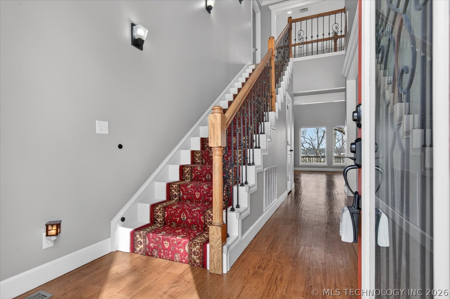 618 Kenwood Drive Property Photo 4