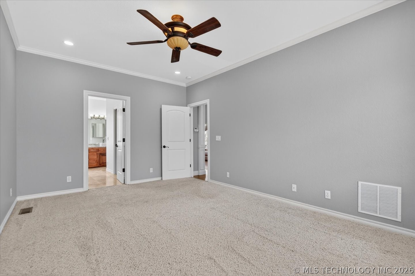 618 Kenwood Drive Property Photo 17