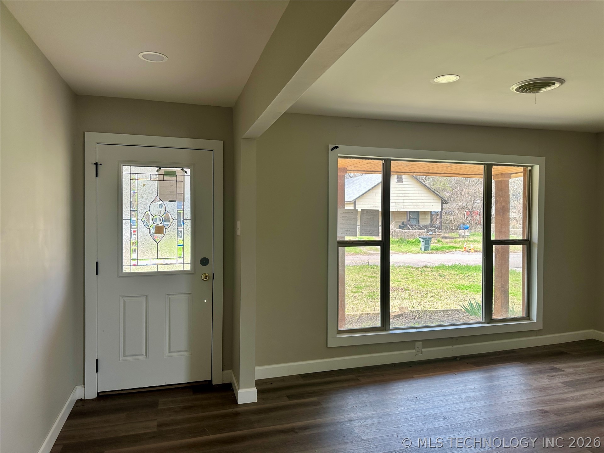 1024 N 3rd Avenue Property Photo 2