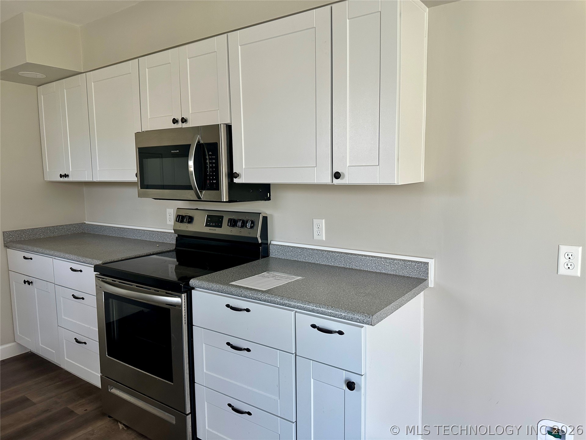 1024 N 3rd Avenue Property Photo 7