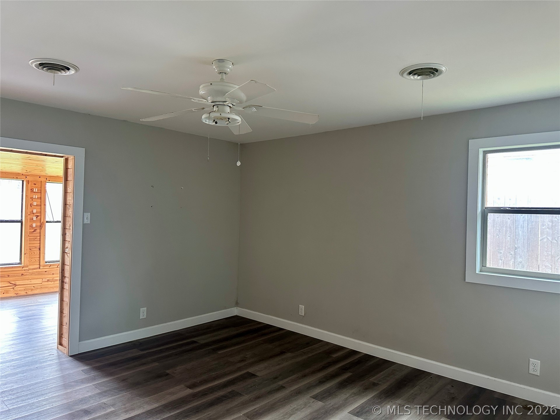 1024 N 3rd Avenue Property Photo 18
