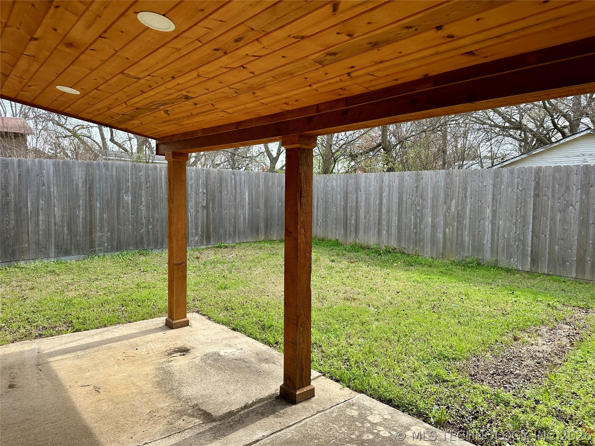 1024 N 3rd Avenue Property Photo 28