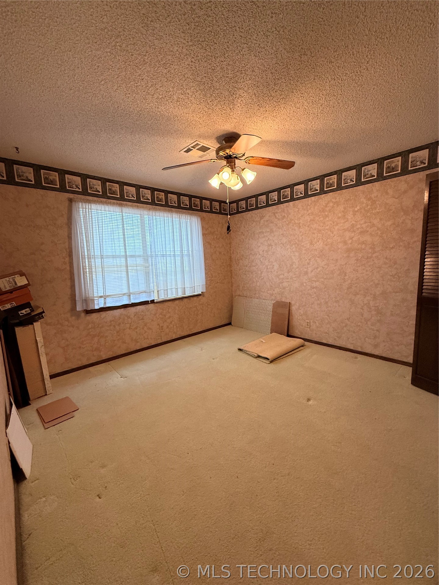 1600 W Pittsburg Street Property Photo 18