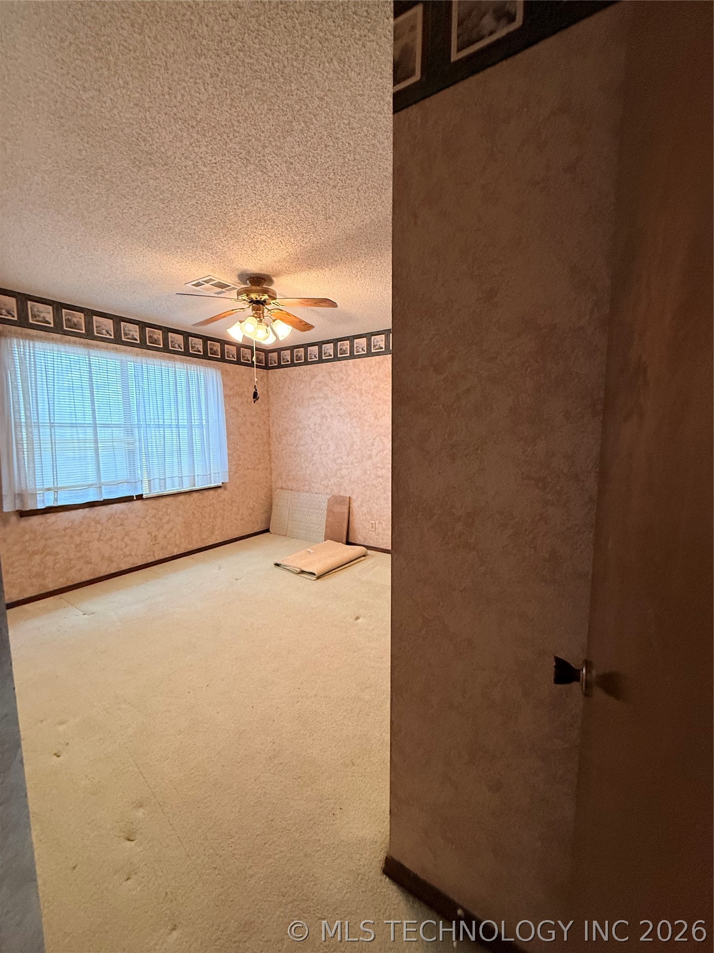 1600 W Pittsburg Street Property Photo 20