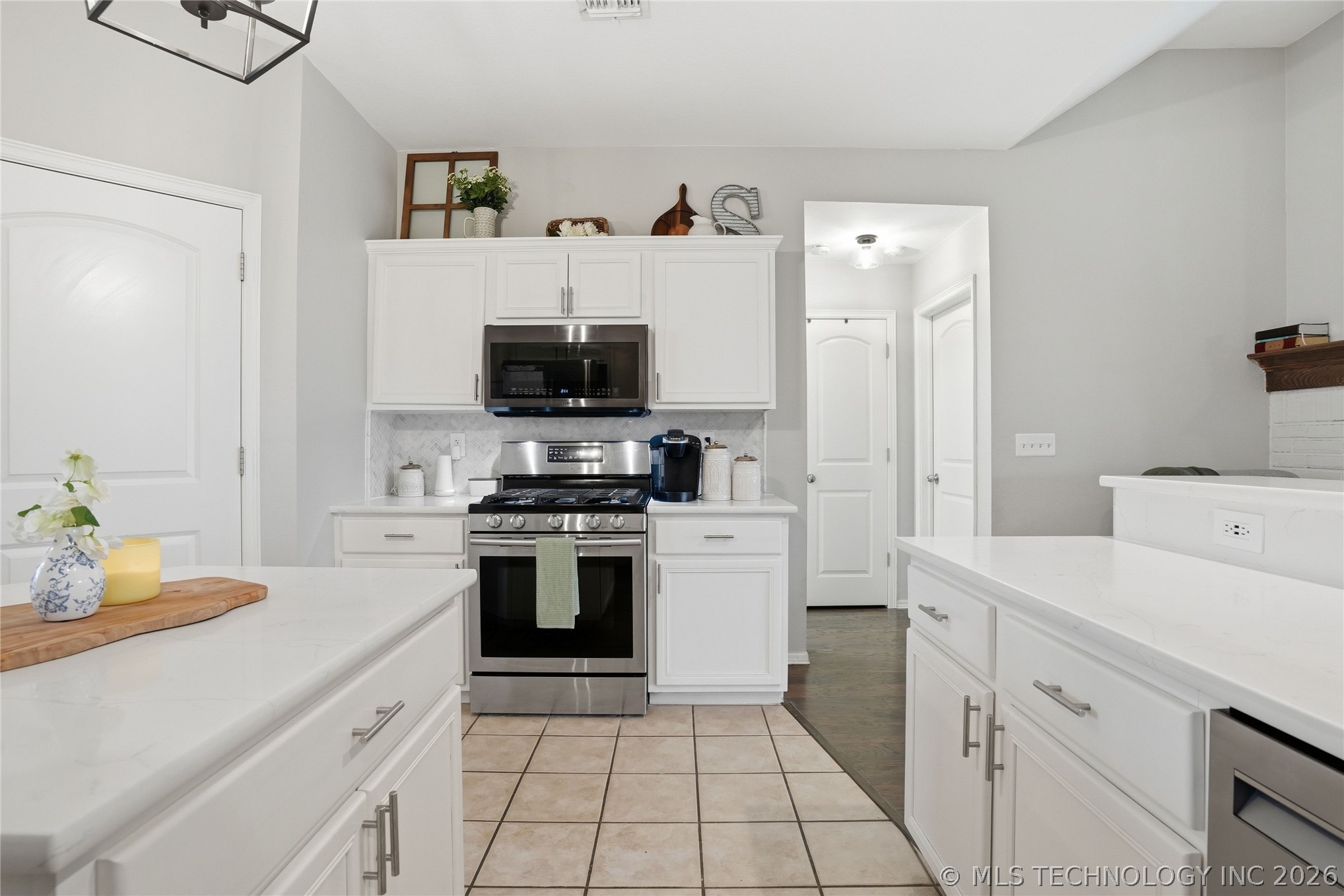 804 E Seattle Street Property Photo 10