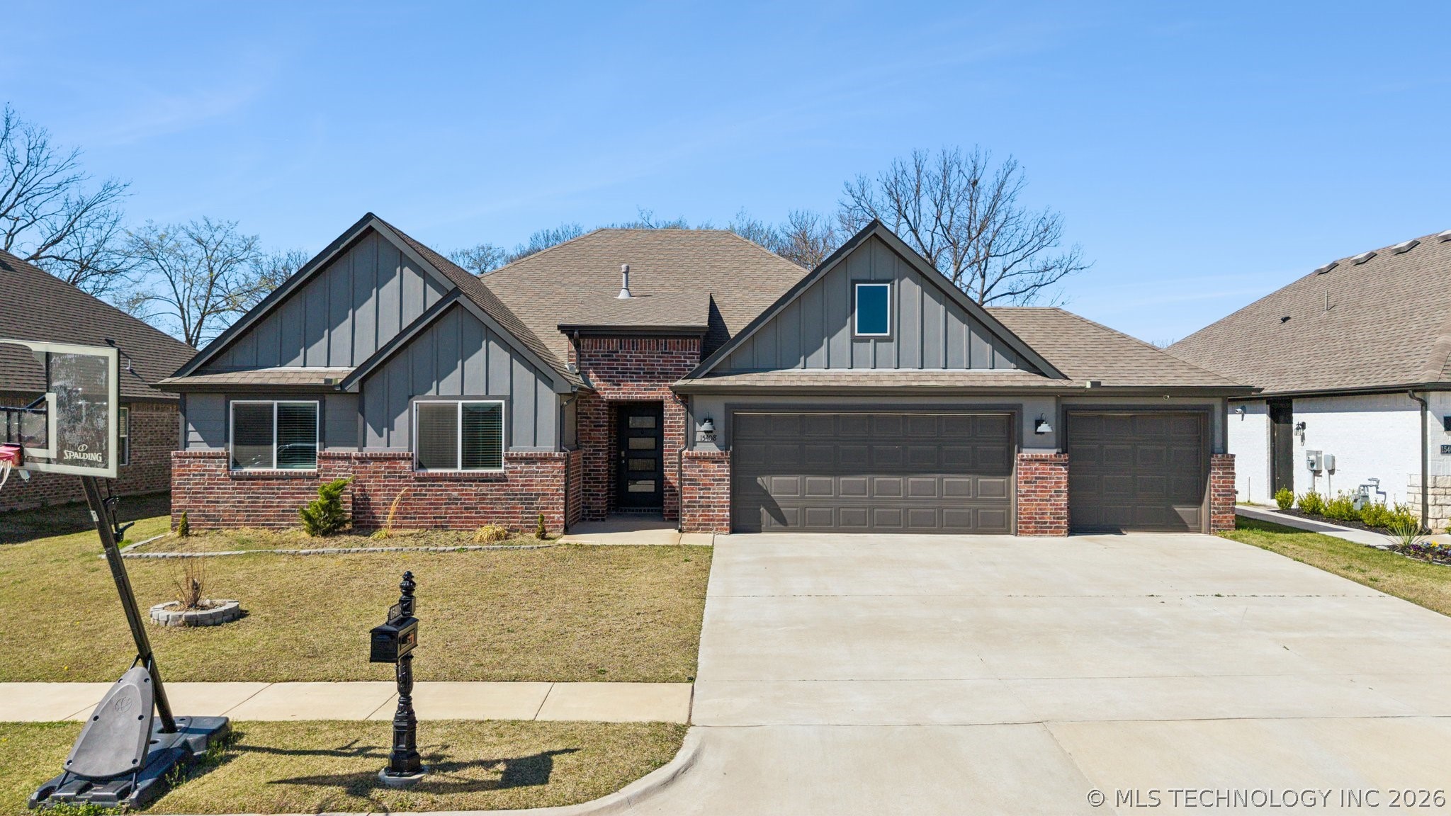 15408 S 69th East Place Property Photo 1