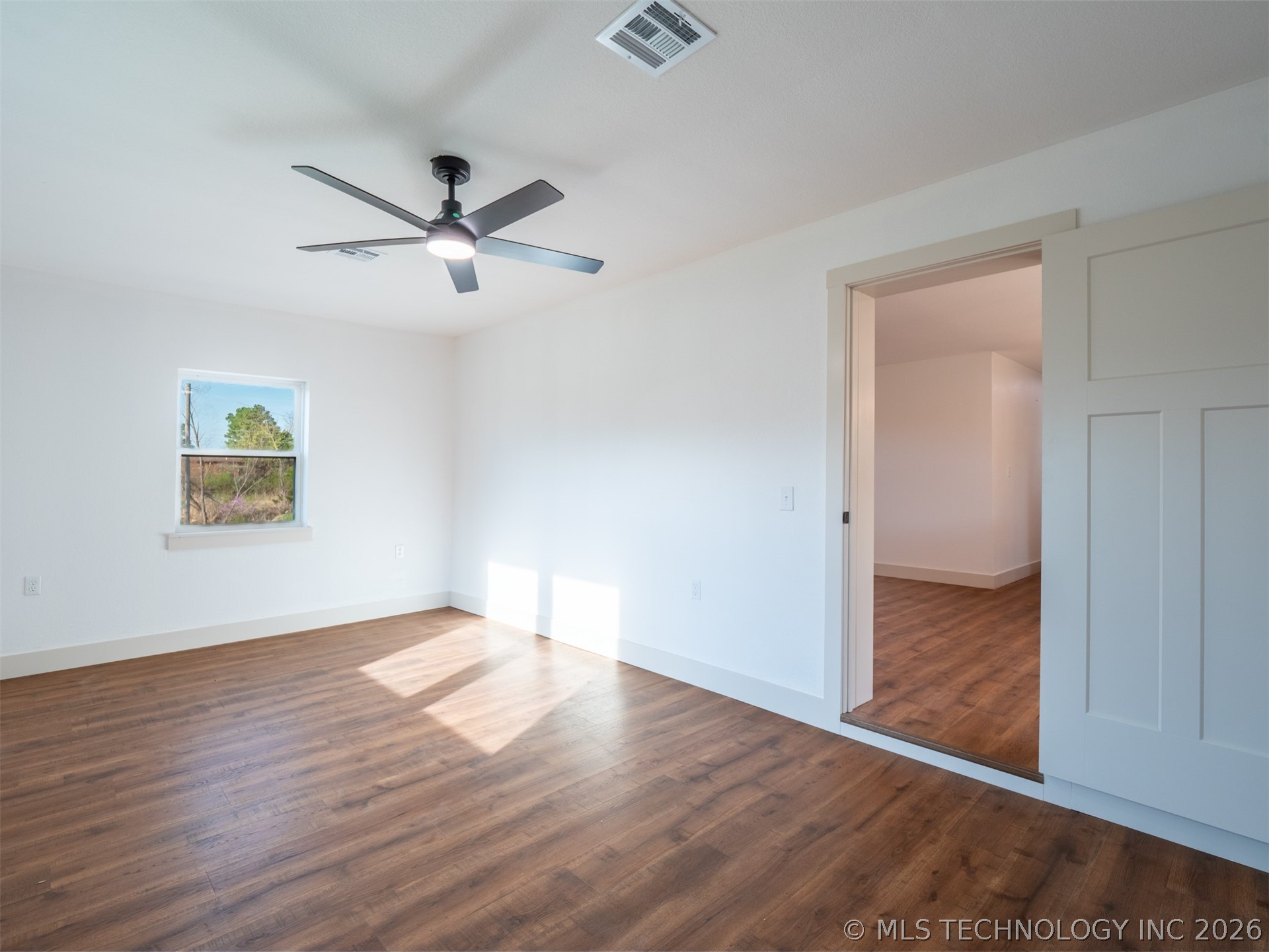 102 W Polk Property Photo 17