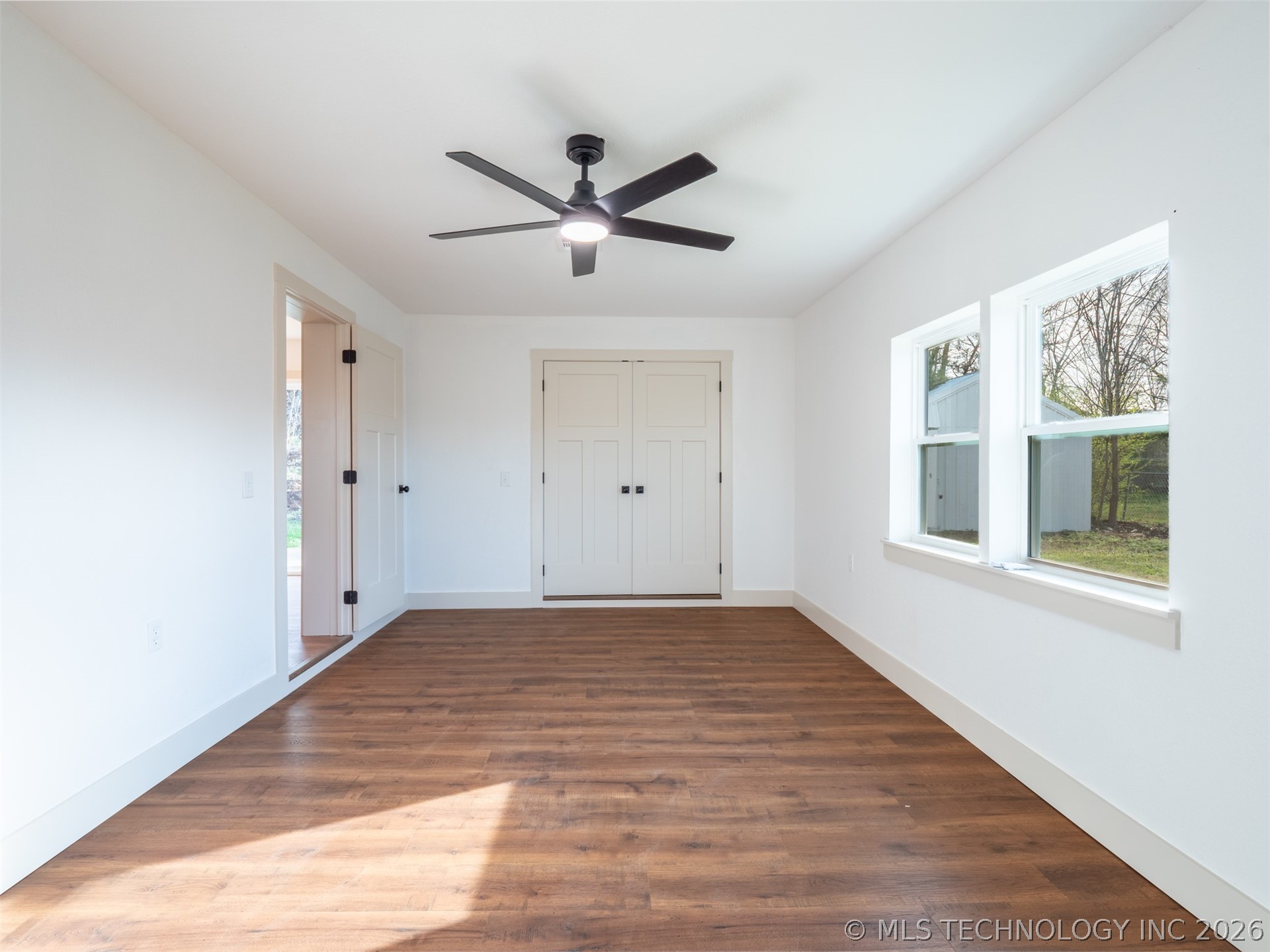 102 W Polk Property Photo 18