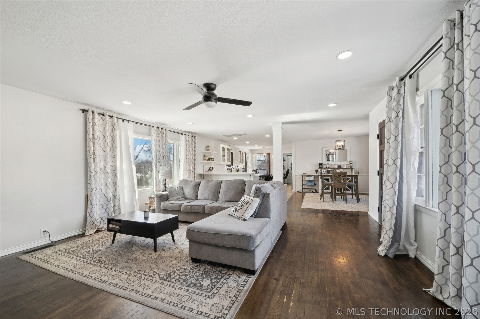 1504 E Miami Avenue Property Photo 5