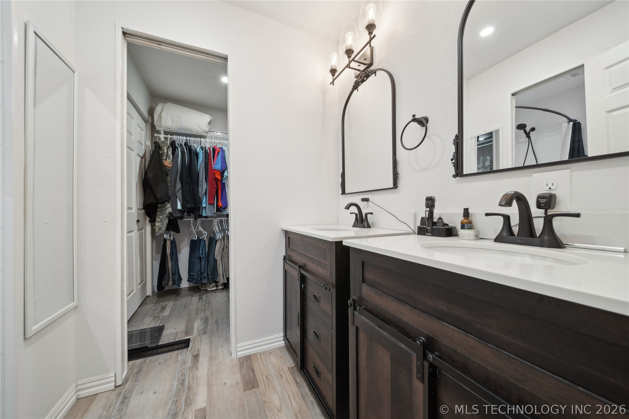 1504 E Miami Avenue Property Photo 19