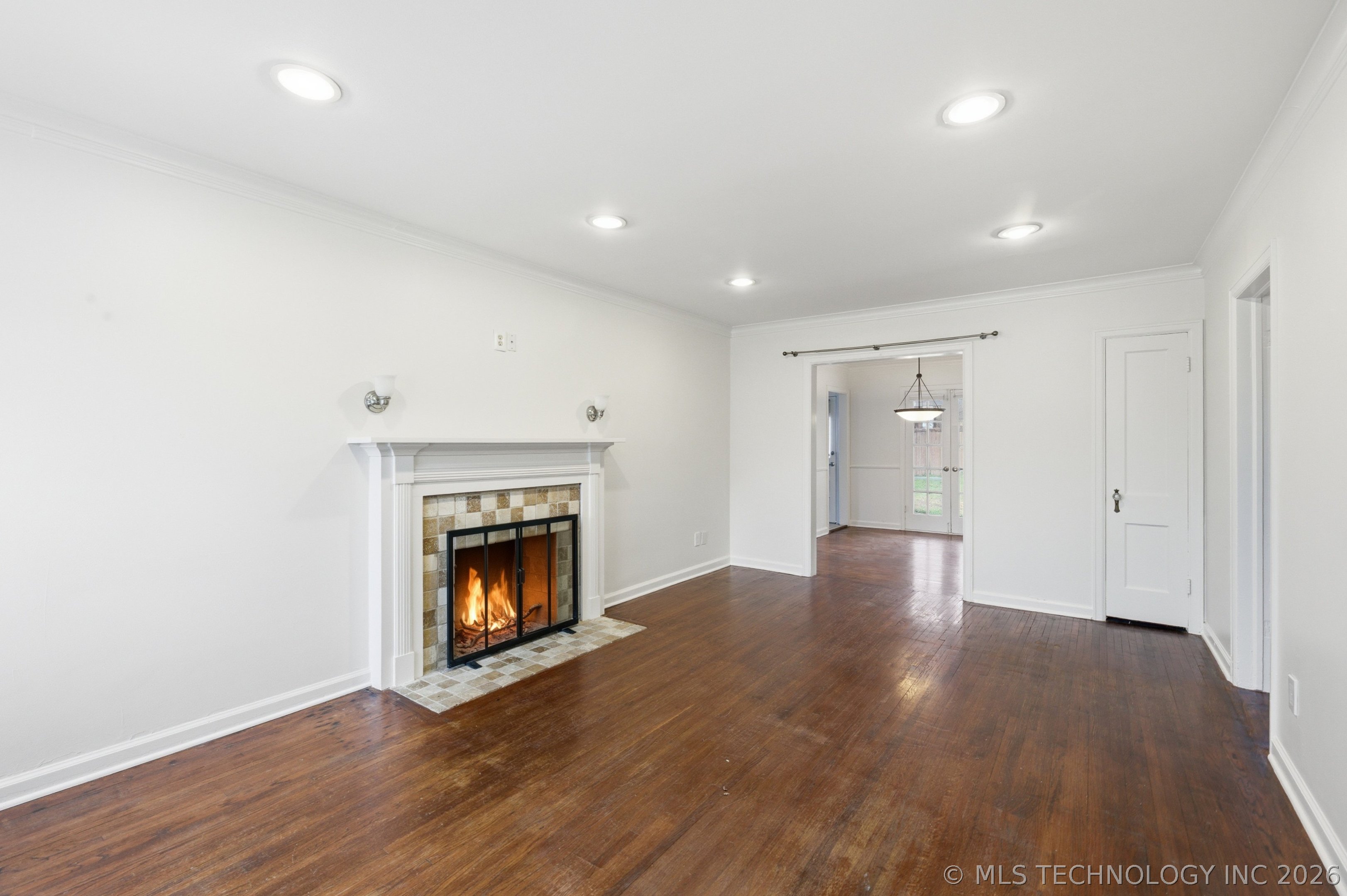 111 Waverly Drive Property Photo 5