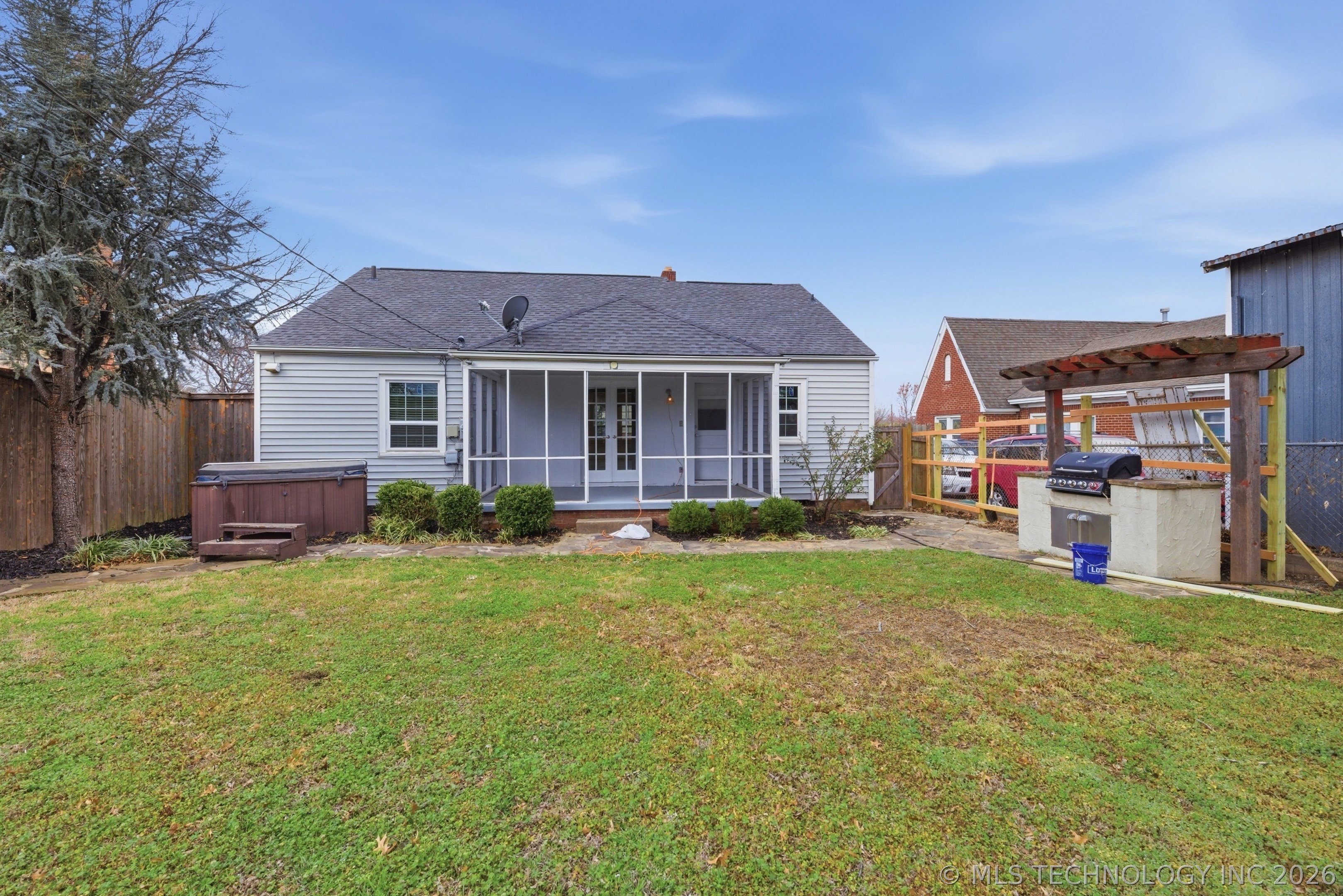 111 Waverly Drive Property Photo 22