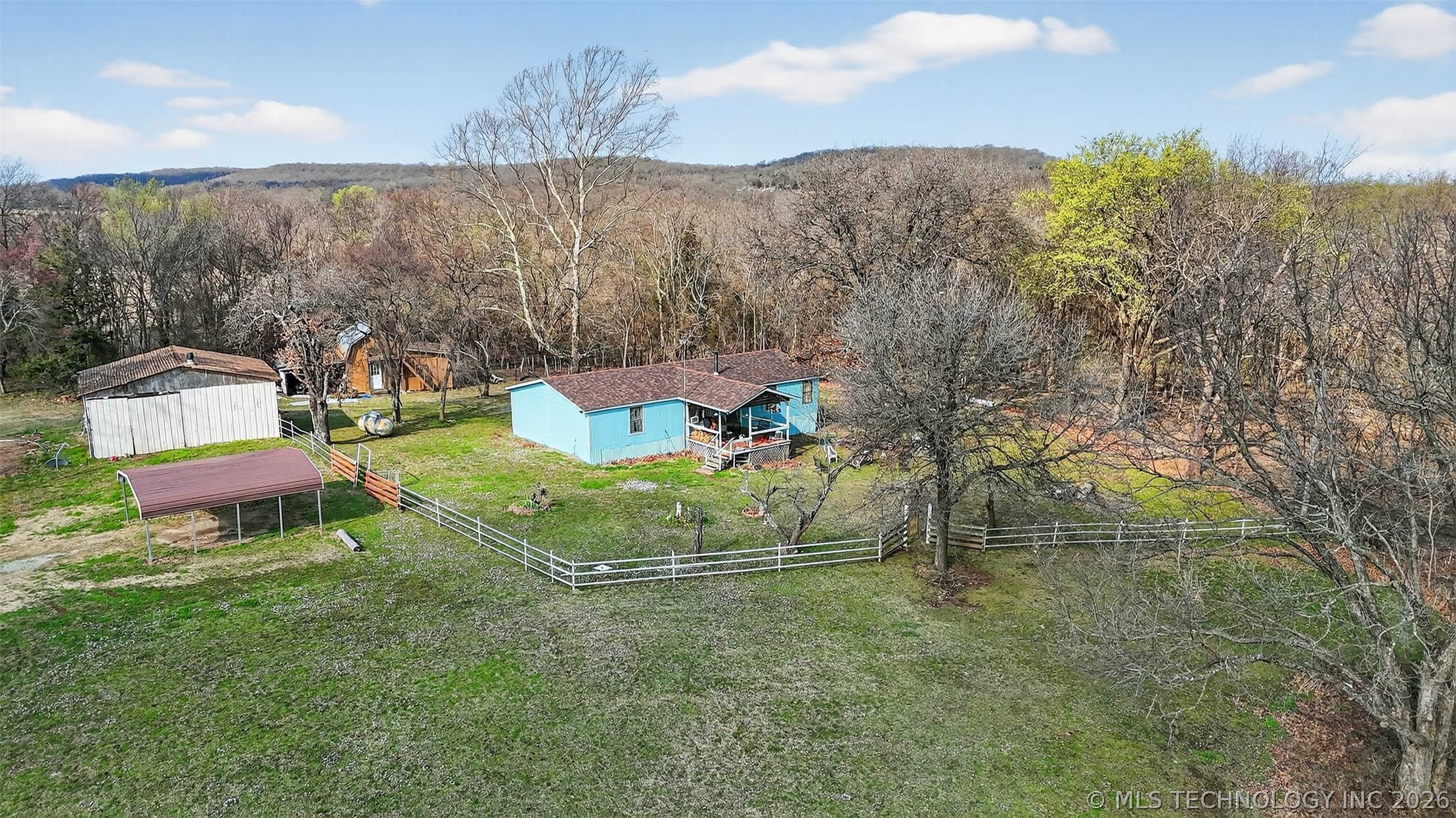 9838 S 4392 Property Photo 1
