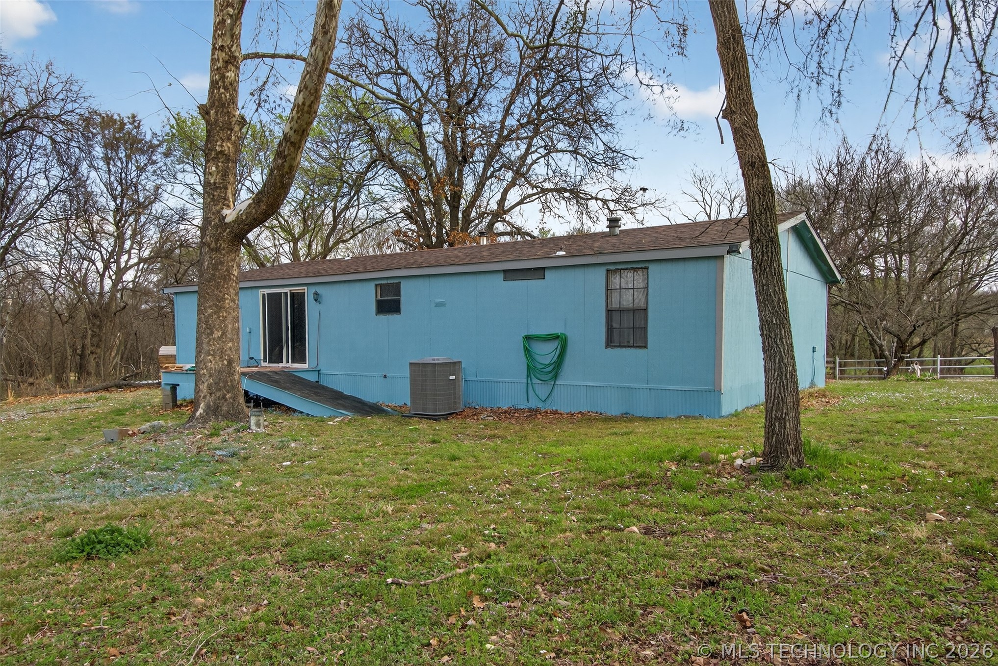 9838 S 4392 Property Photo 34