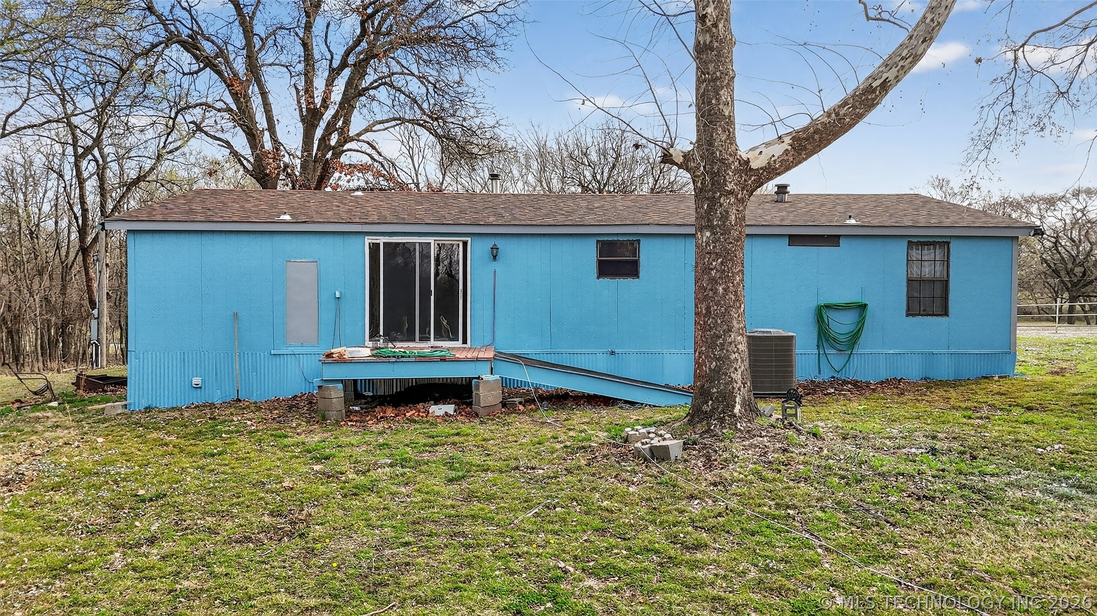 9838 S 4392 Property Photo 39