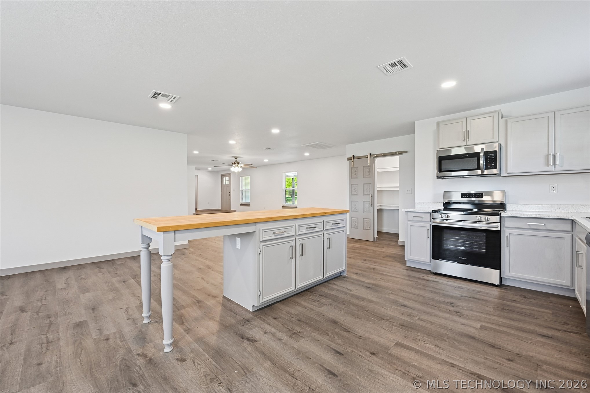 20976 E 65th Street S Property Photo 14