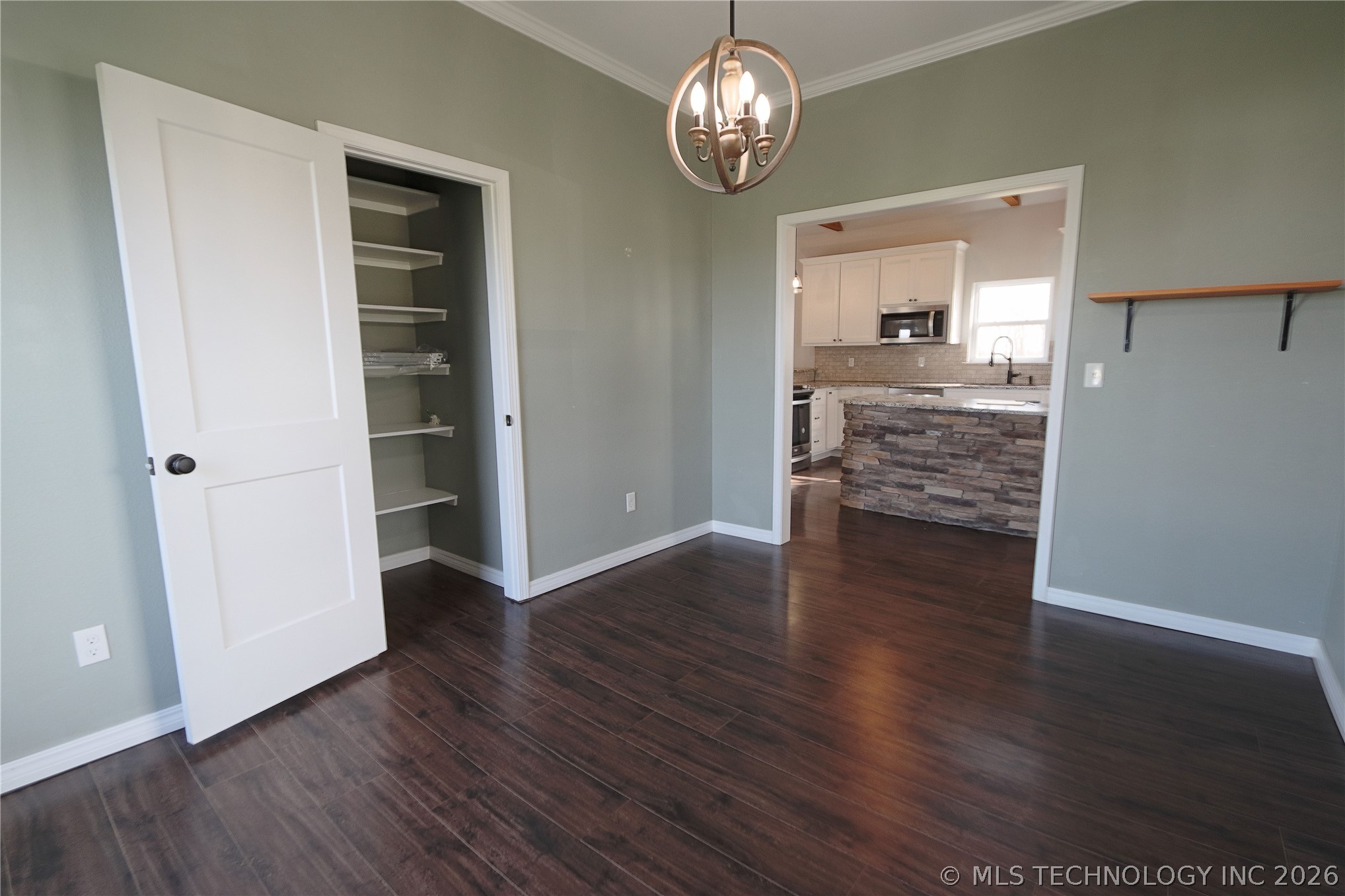 25437 E 690 Road Property Photo 5