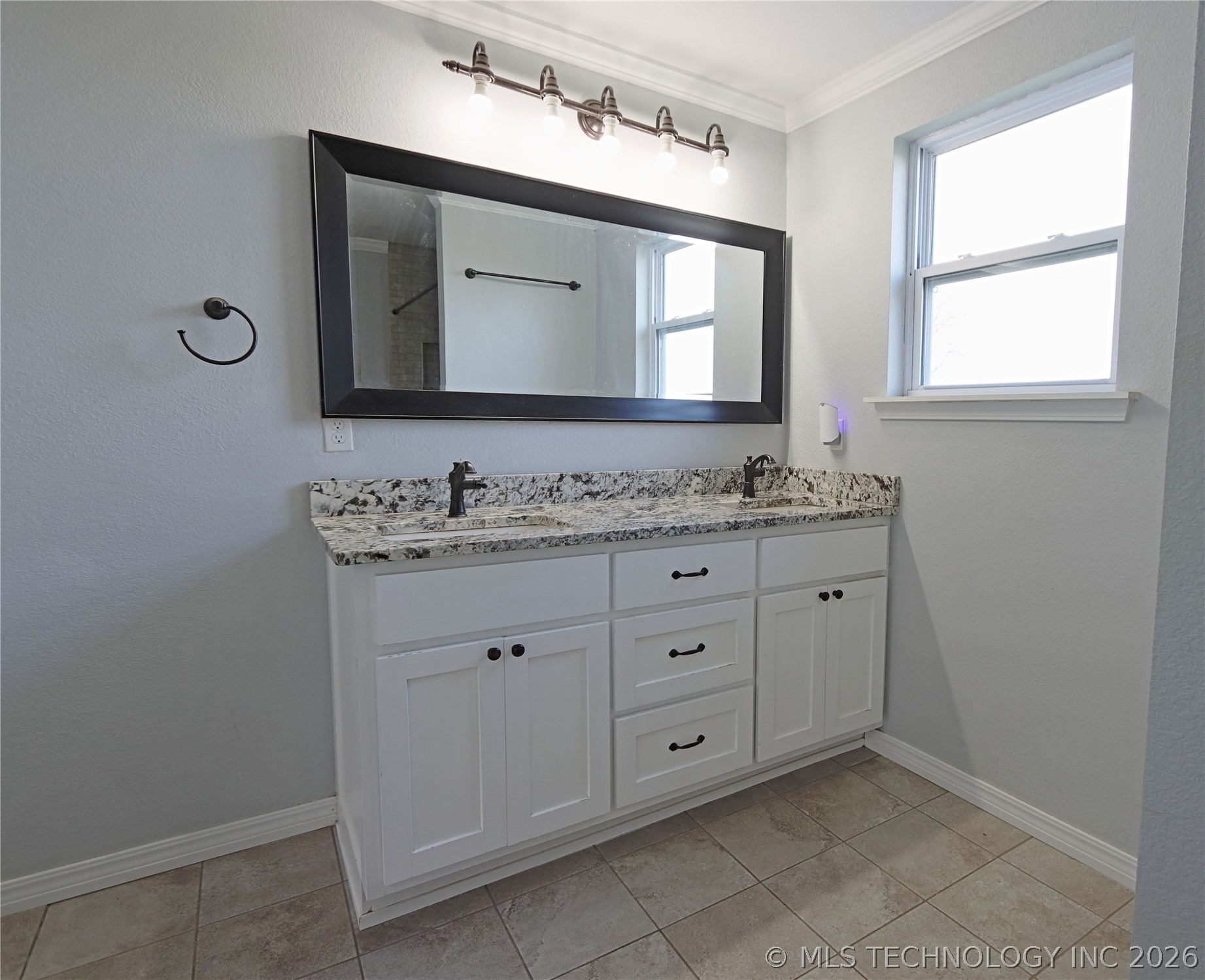 25437 E 690 Road Property Photo 15