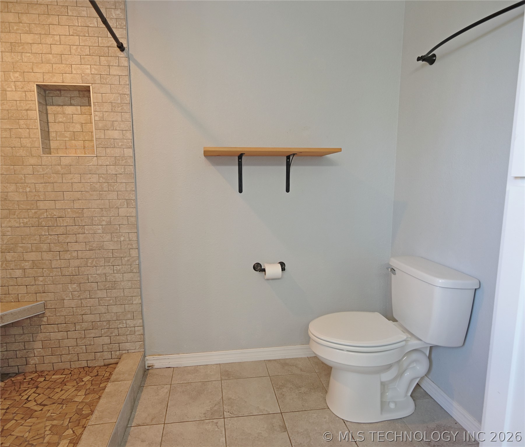 25437 E 690 Road Property Photo 17