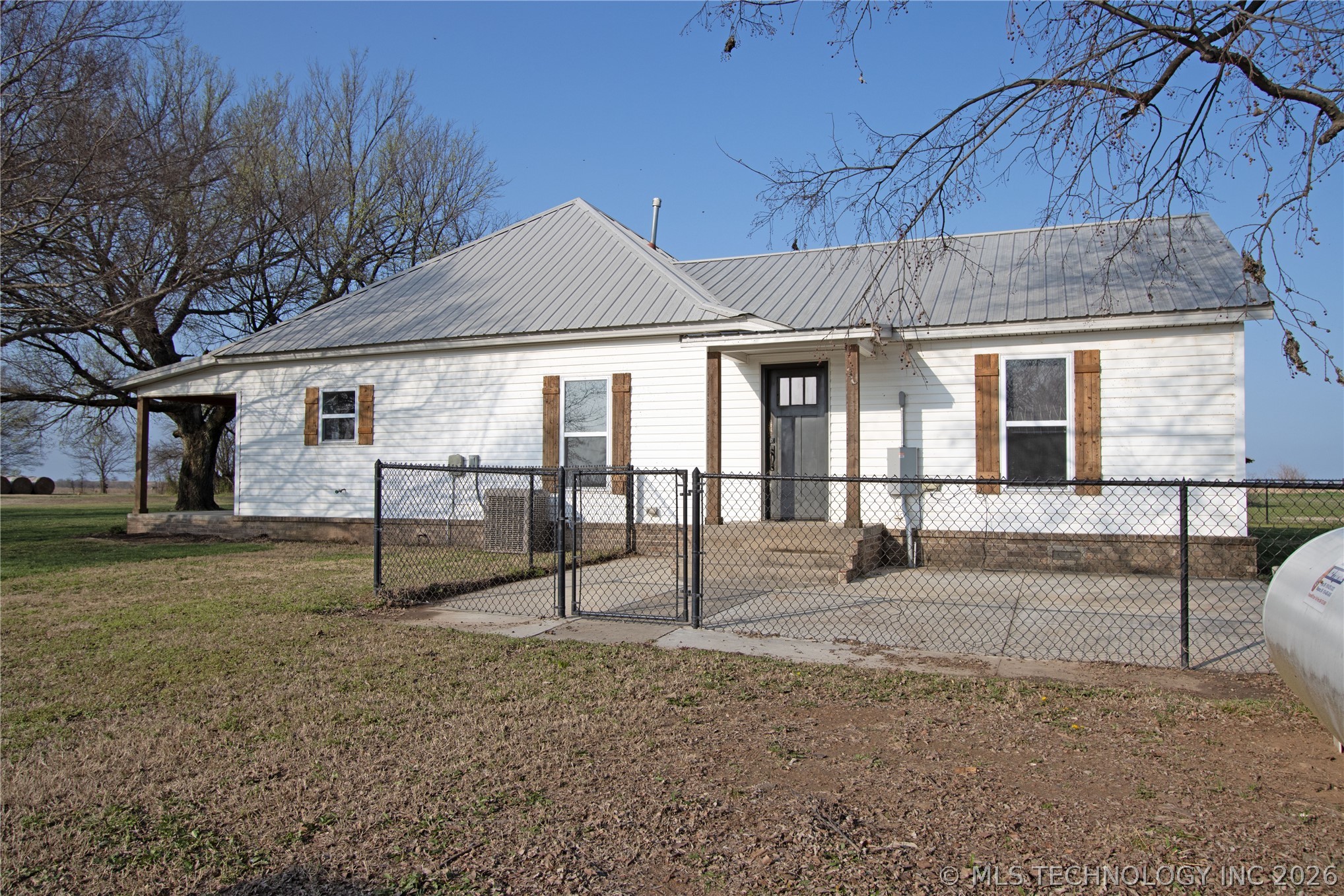 25437 E 690 Road Property Photo 22