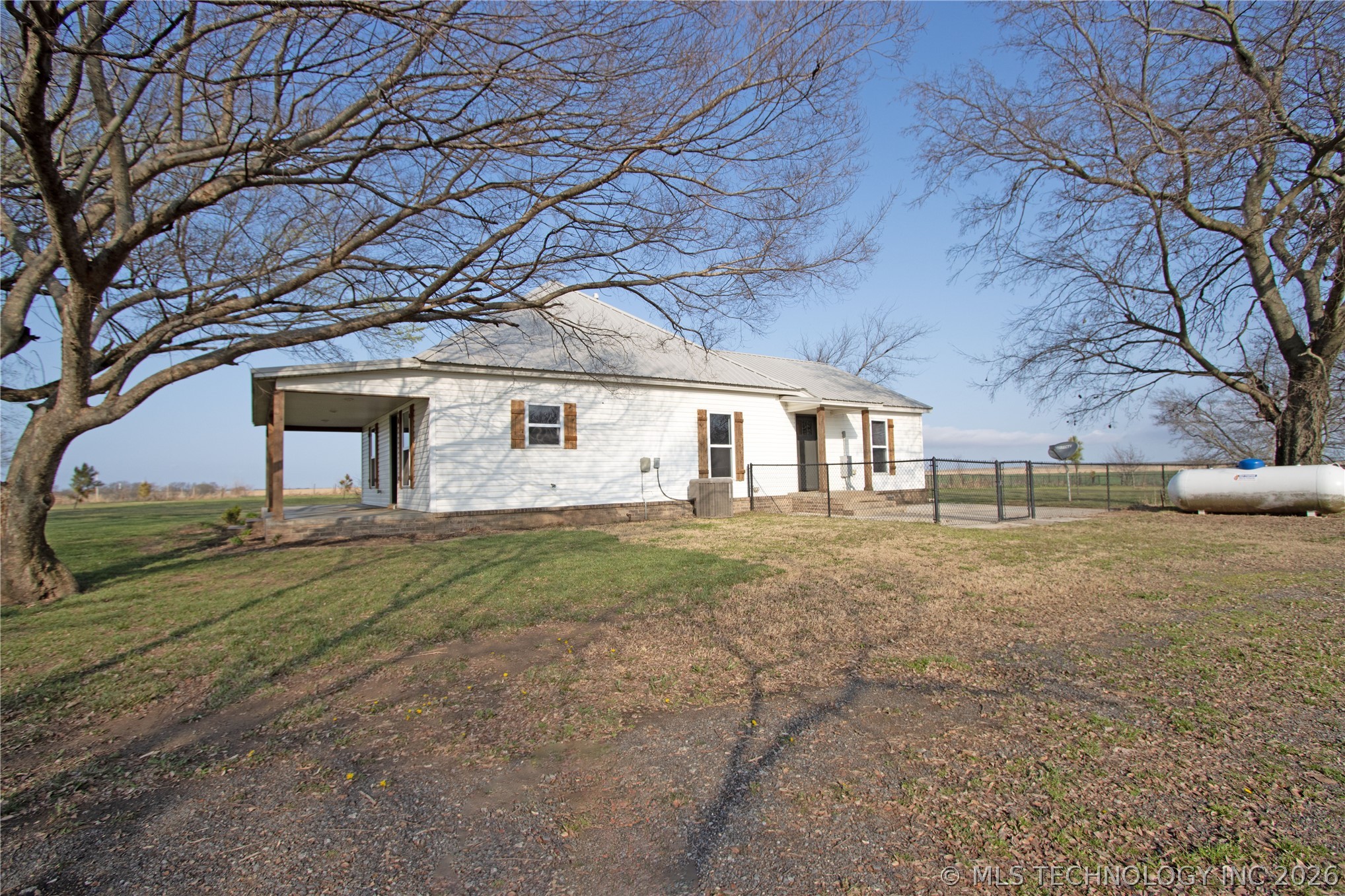 25437 E 690 Road Property Photo 26