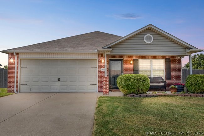 7210 S Fir Place Property Photo 1