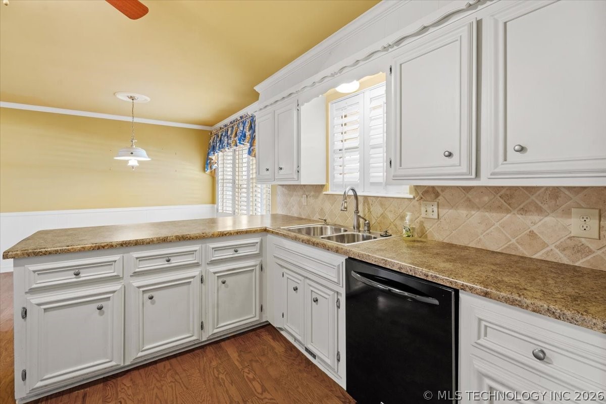 7705 S Park Avenue Property Photo 9