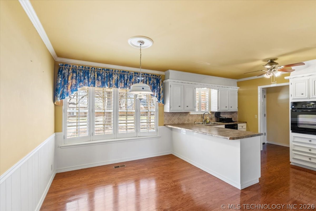 7705 S Park Avenue Property Photo 12