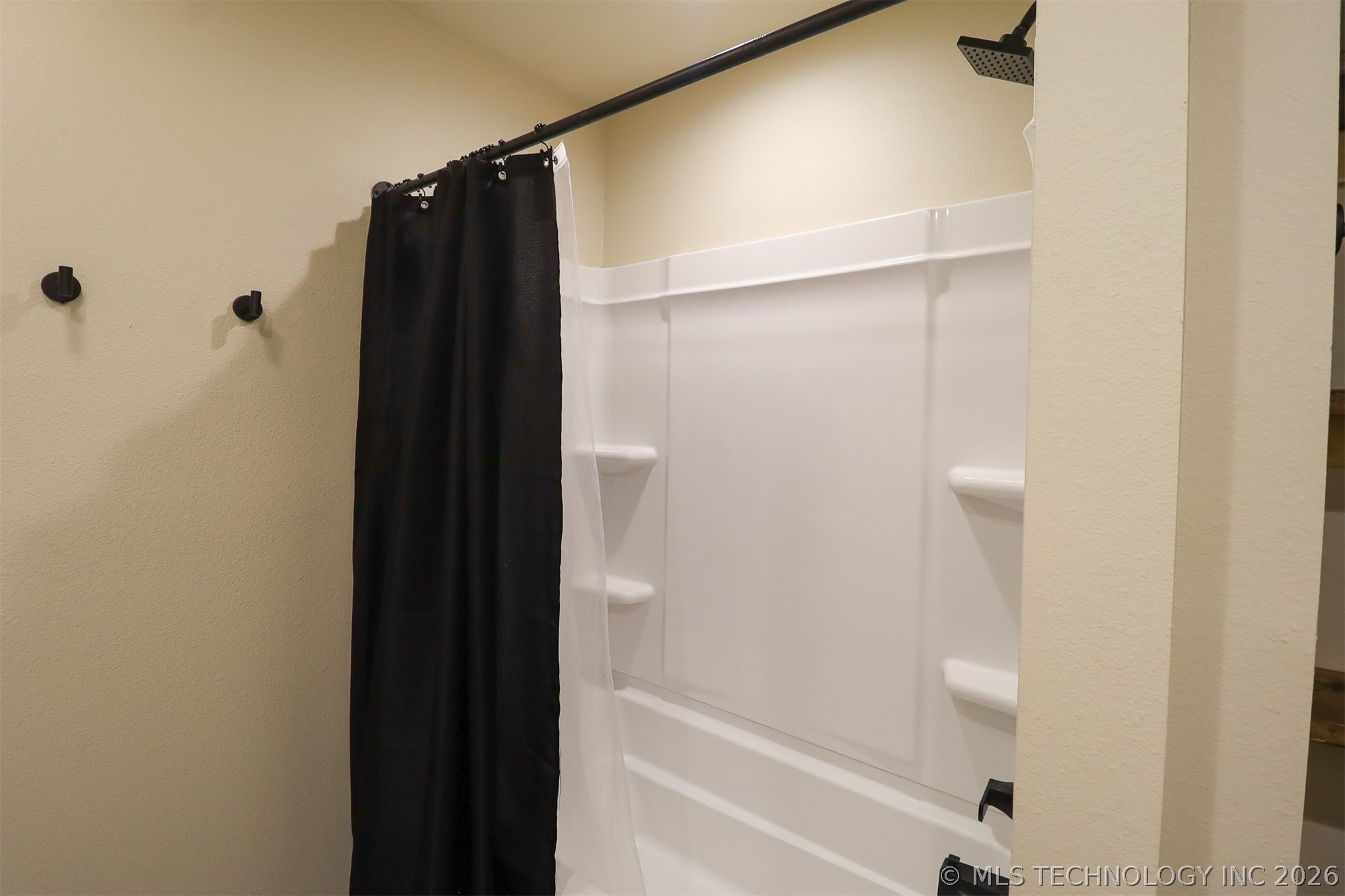 708 E 46th Street N Property Photo 18