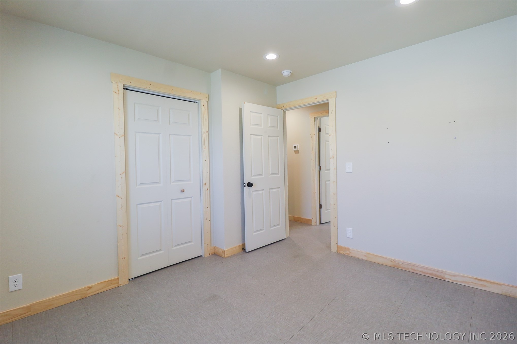 708 E 46th Street N Property Photo 21