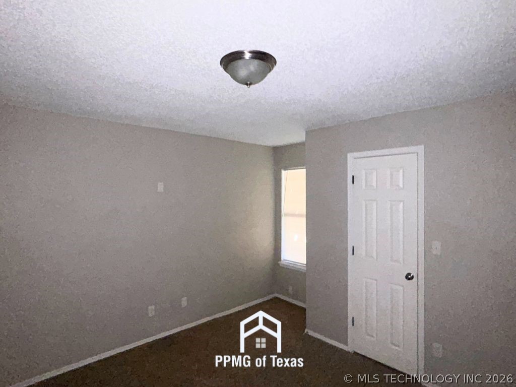 12909 E 28th Place Property Photo 10